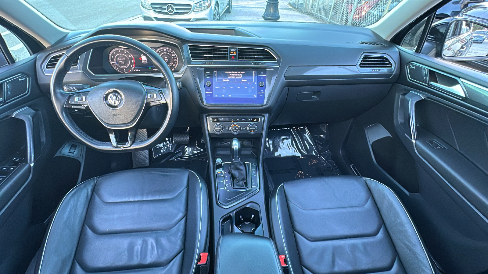 2018 Volkswagen Tiguan 2.0T SEL Premium 21