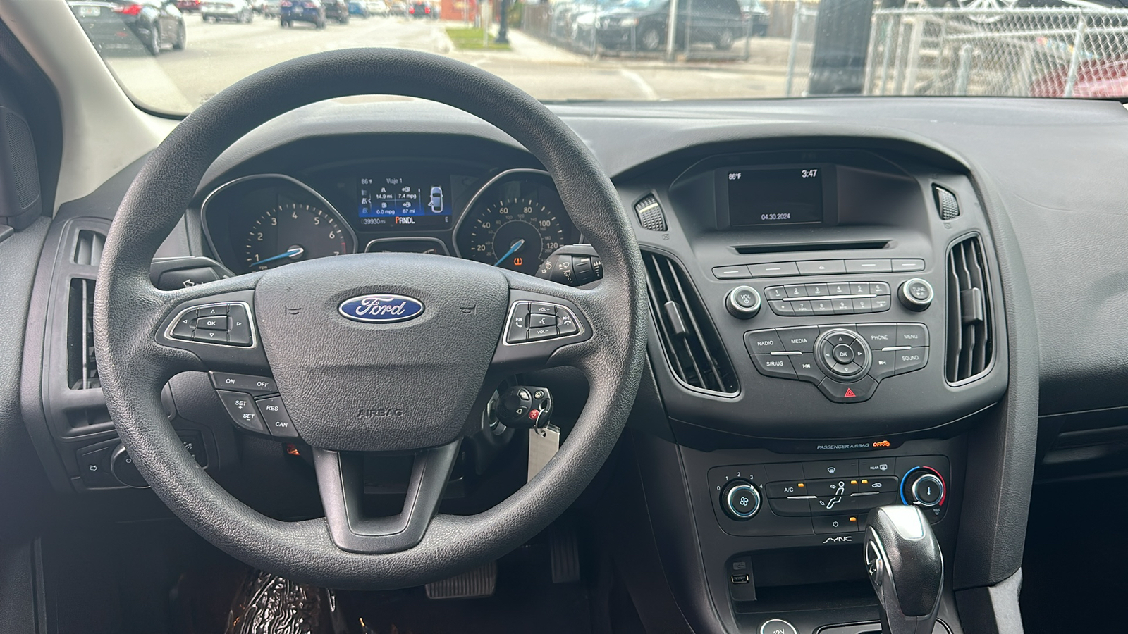 2016 Ford Focus SE 21
