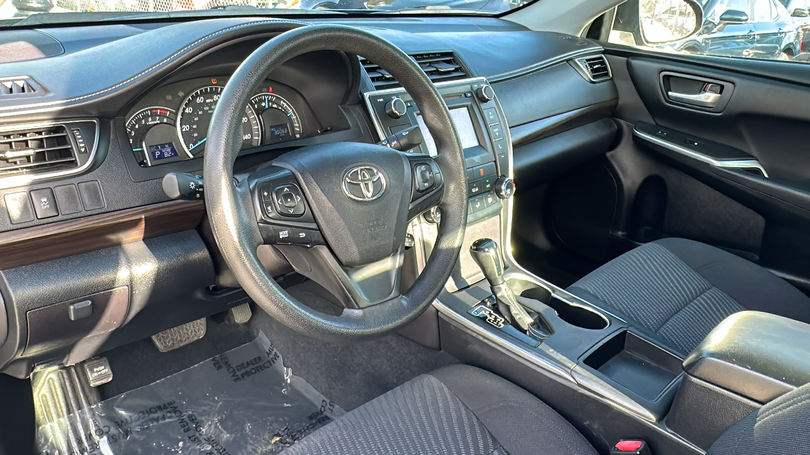 2015 Toyota Camry LE 15