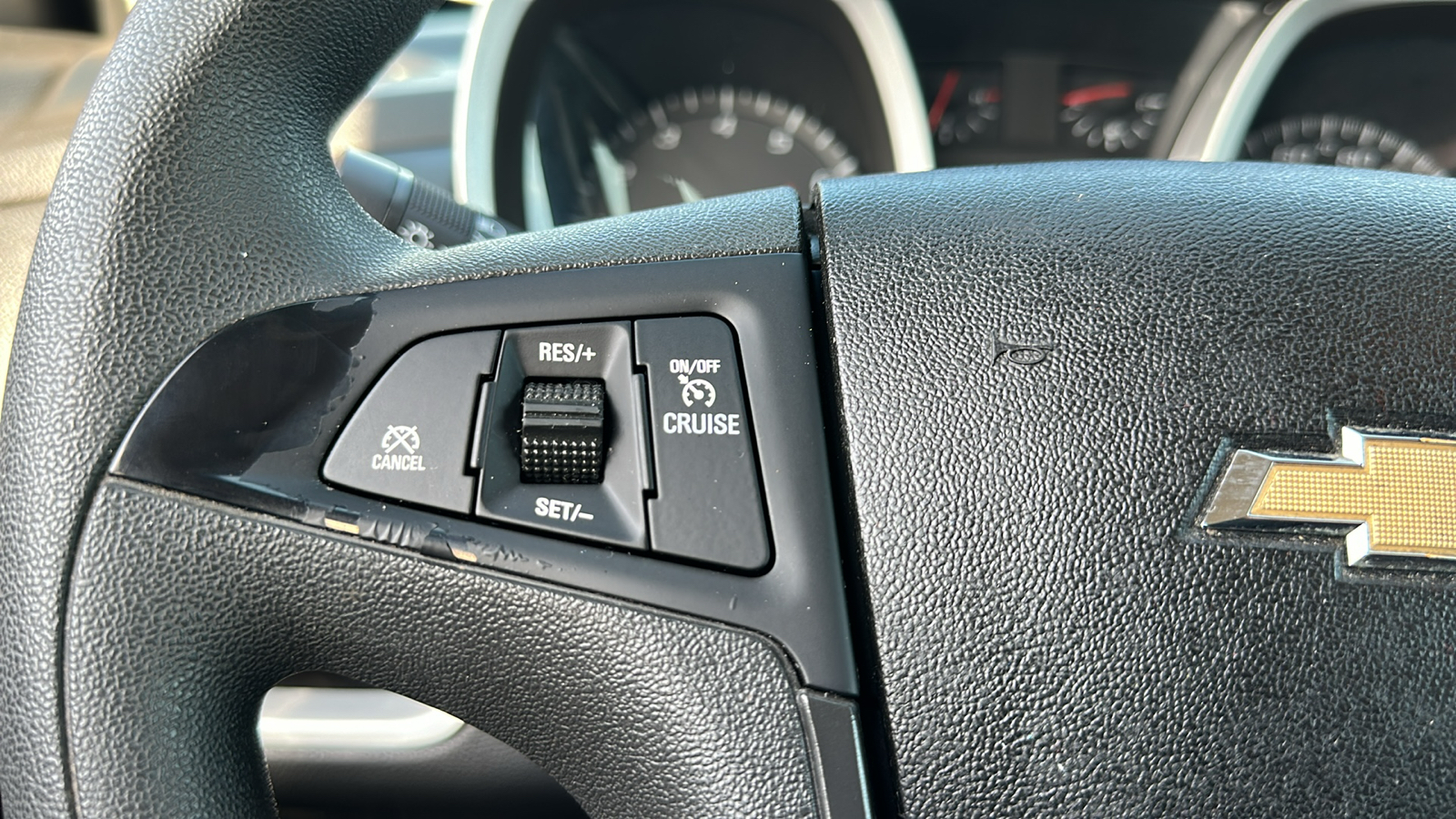 2017 Chevrolet Equinox LS 22