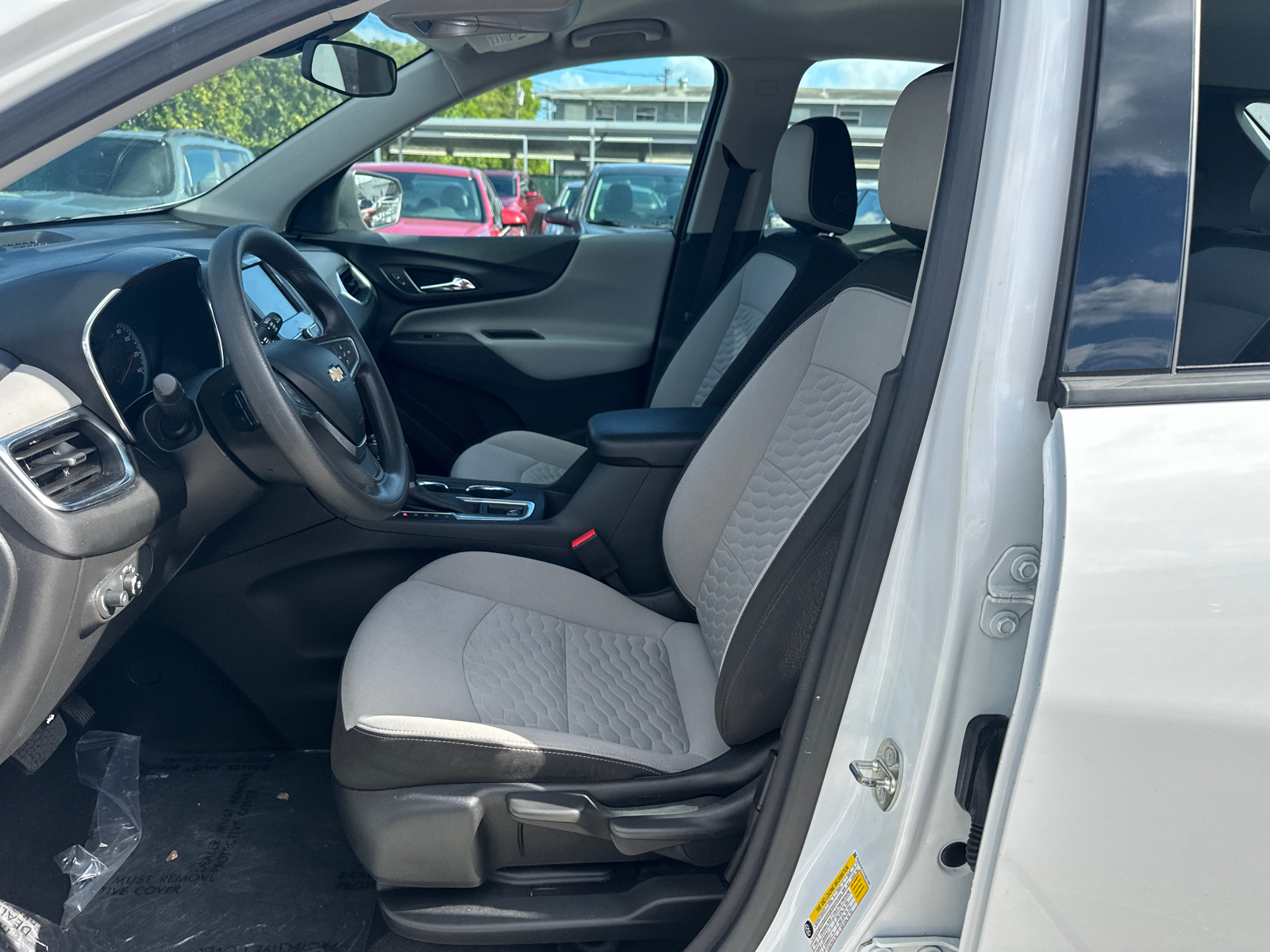 2019 Chevrolet Equinox LS 15