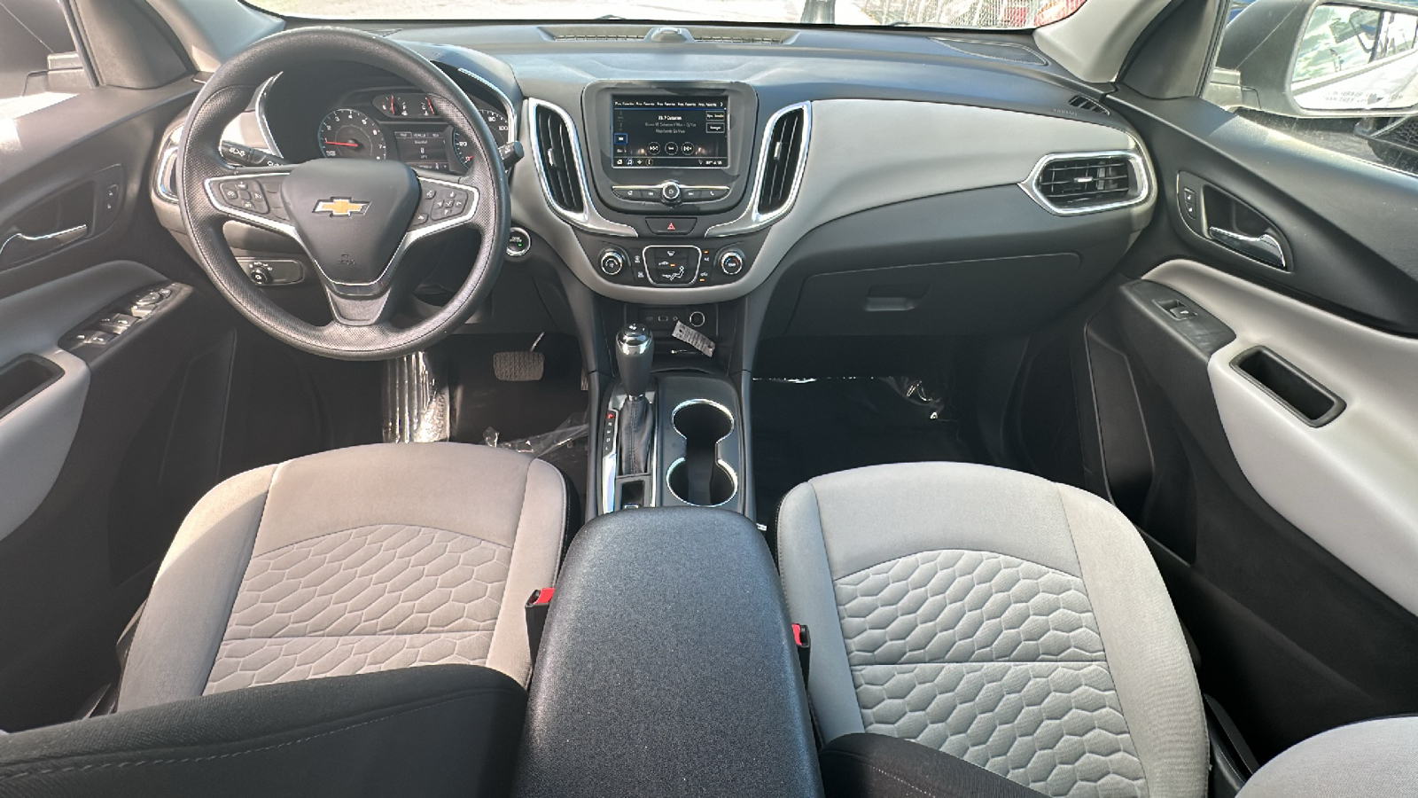 2019 Chevrolet Equinox LS 20