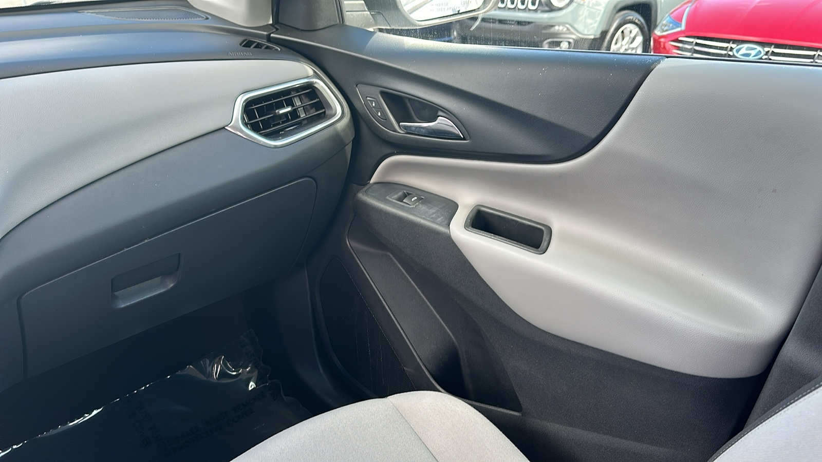2019 Chevrolet Equinox LS 21