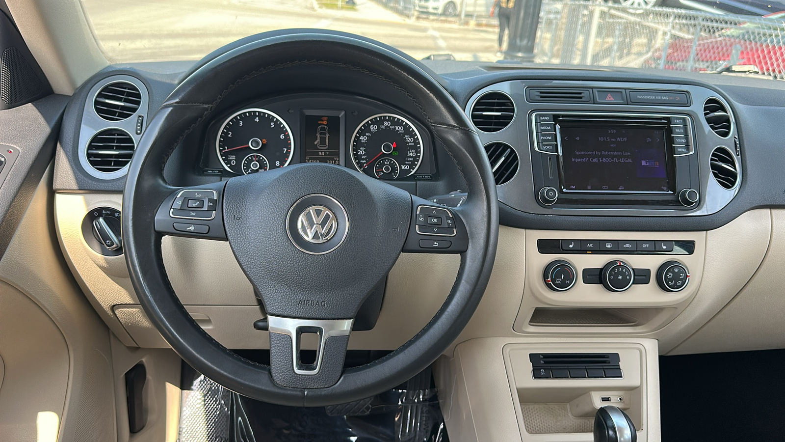 2017 Volkswagen Tiguan 2.0T S 22