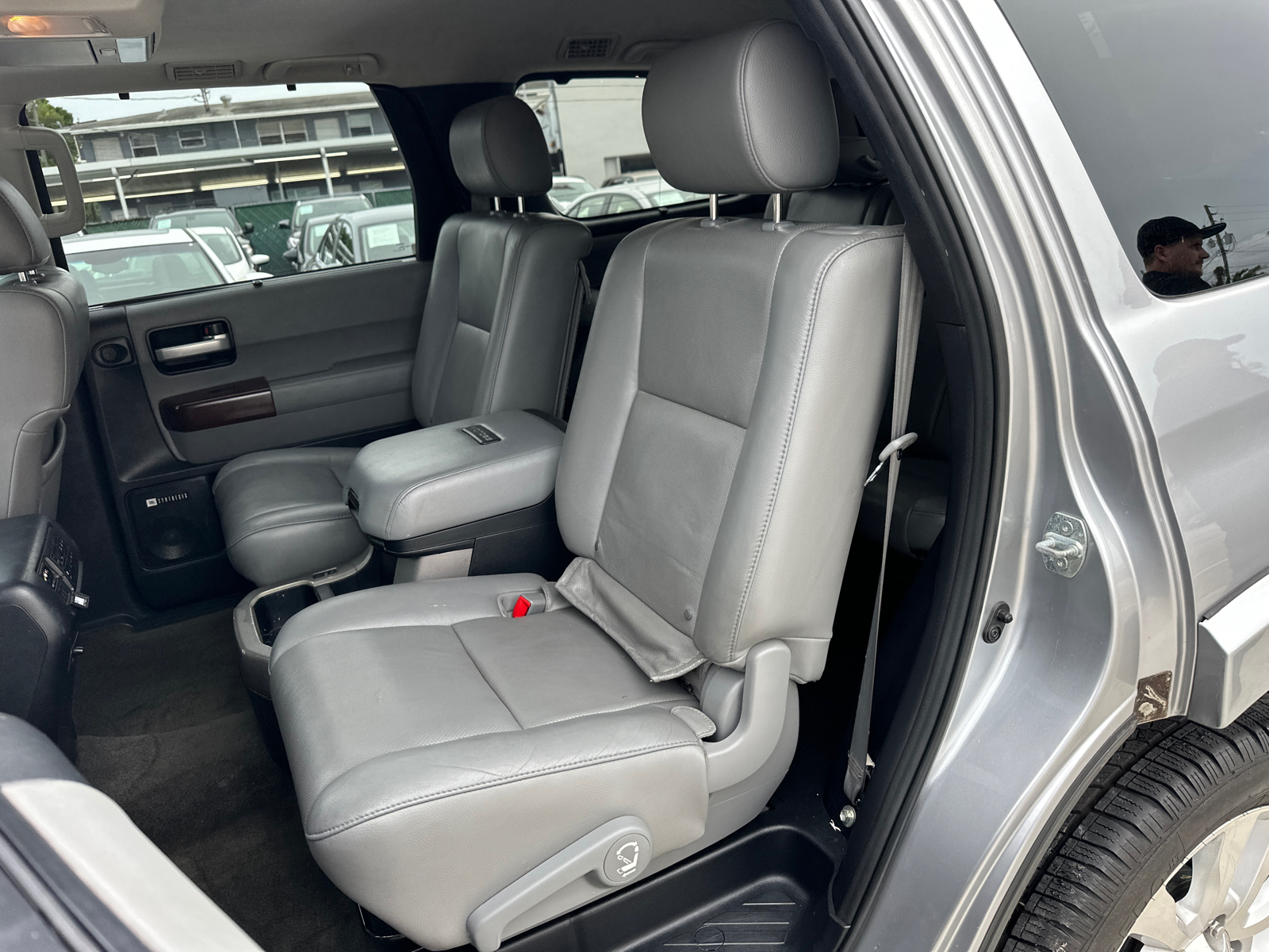 2012 Toyota Sequoia Platinum 18