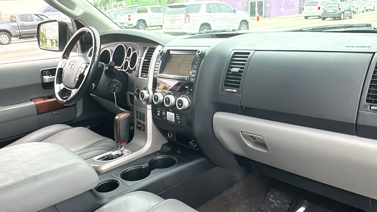 2012 Toyota Sequoia Platinum 37