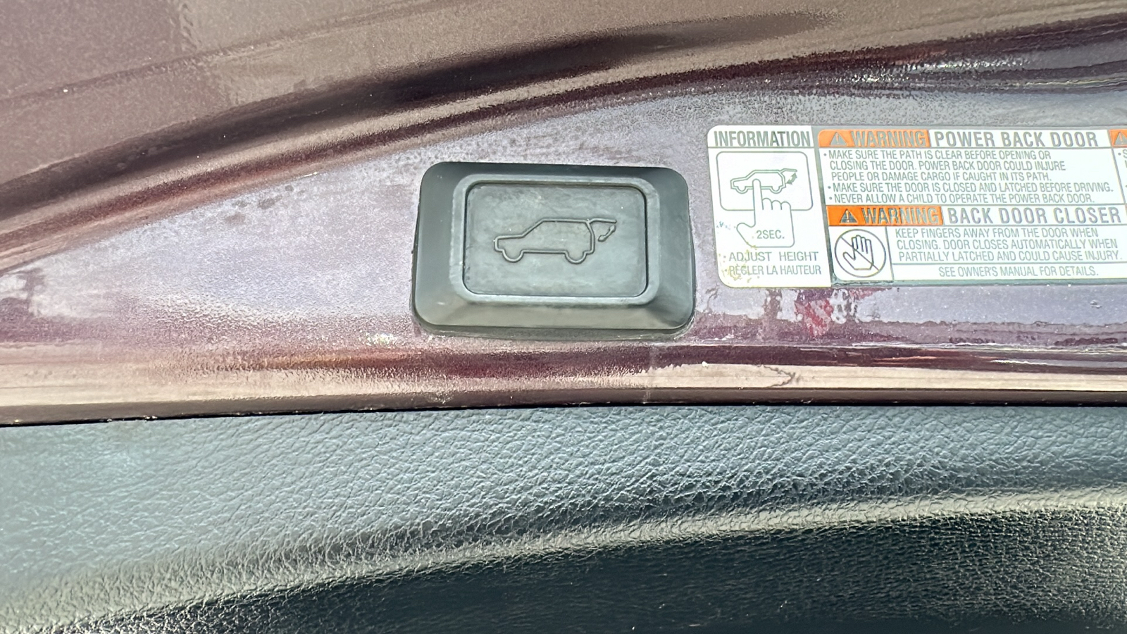 2018 Toyota RAV4 SE 10