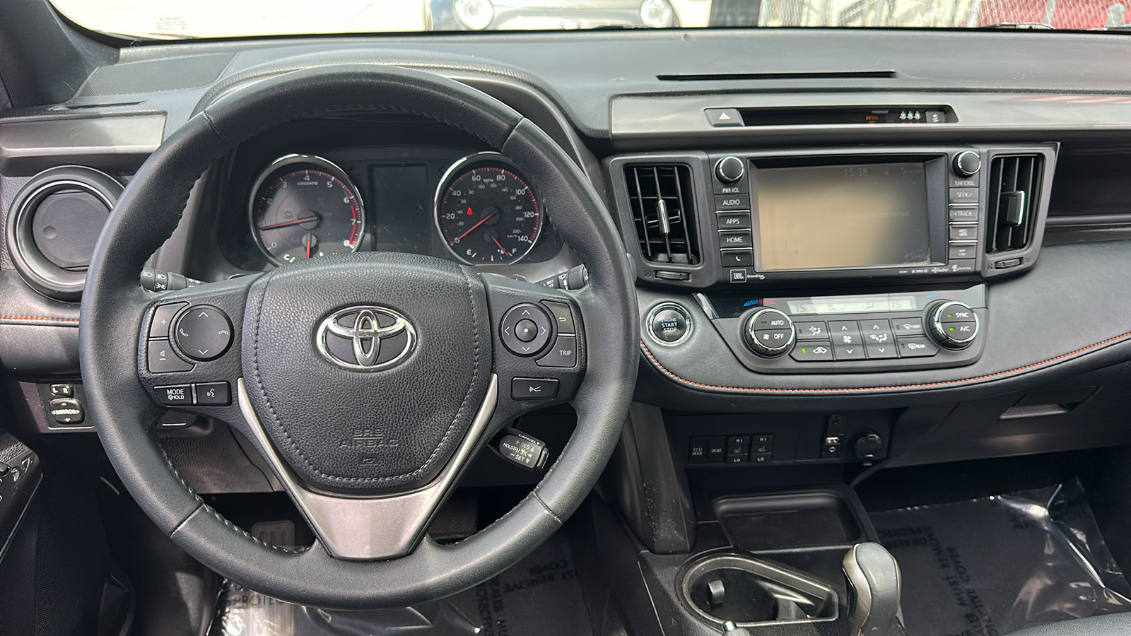 2018 Toyota RAV4 SE 22