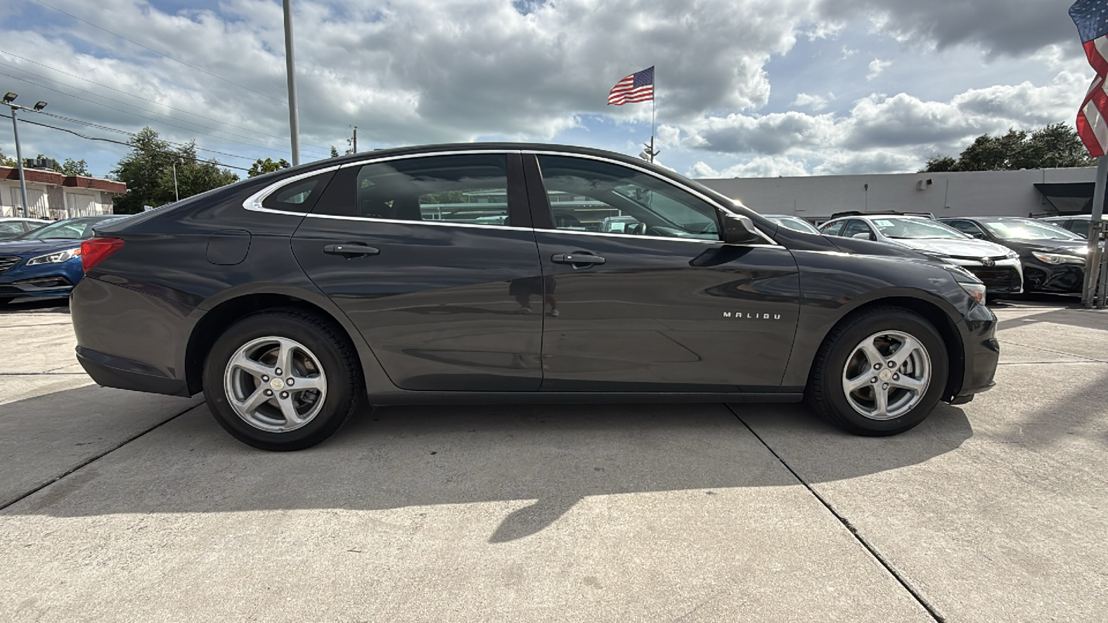 2017 Chevrolet Malibu LS 8