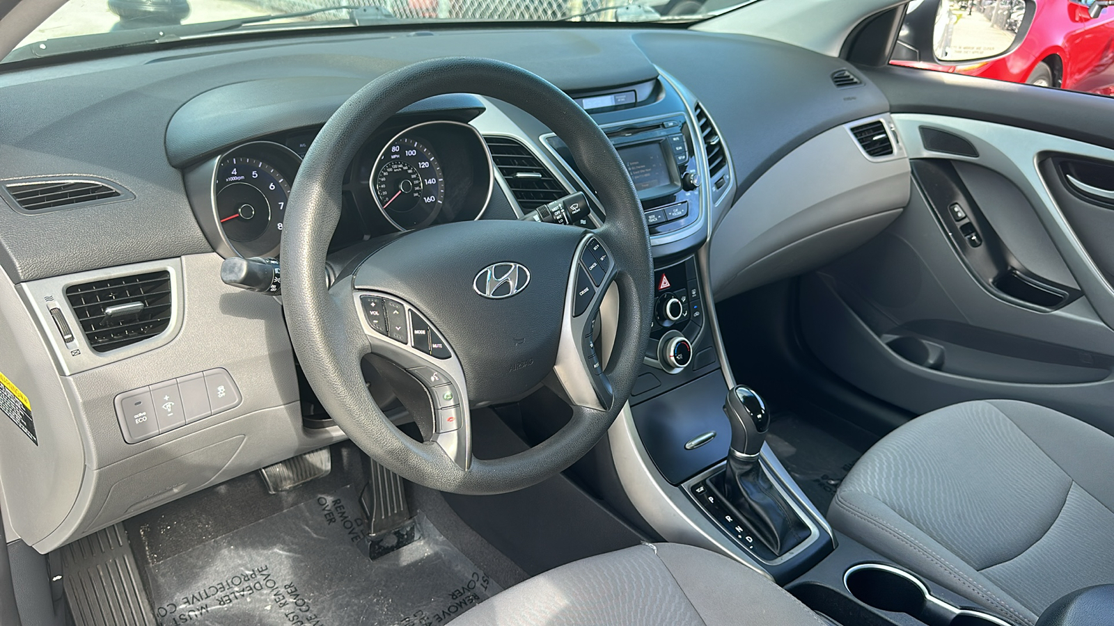 2015 Hyundai Elantra SE 16