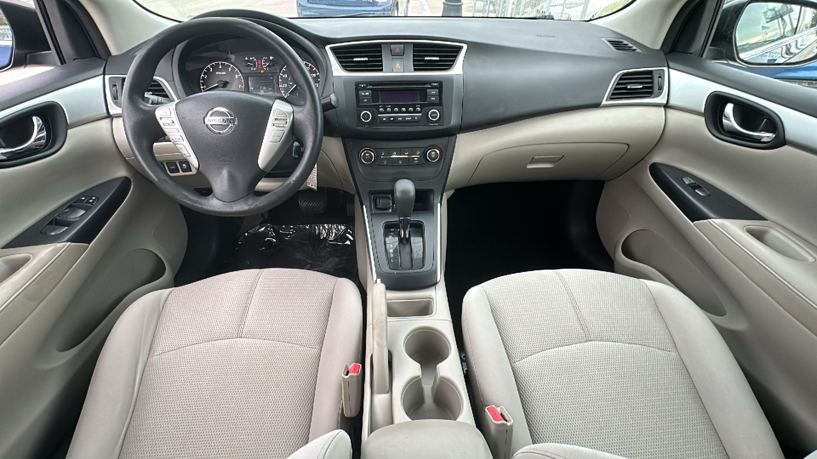 2016 Nissan Sentra S 19