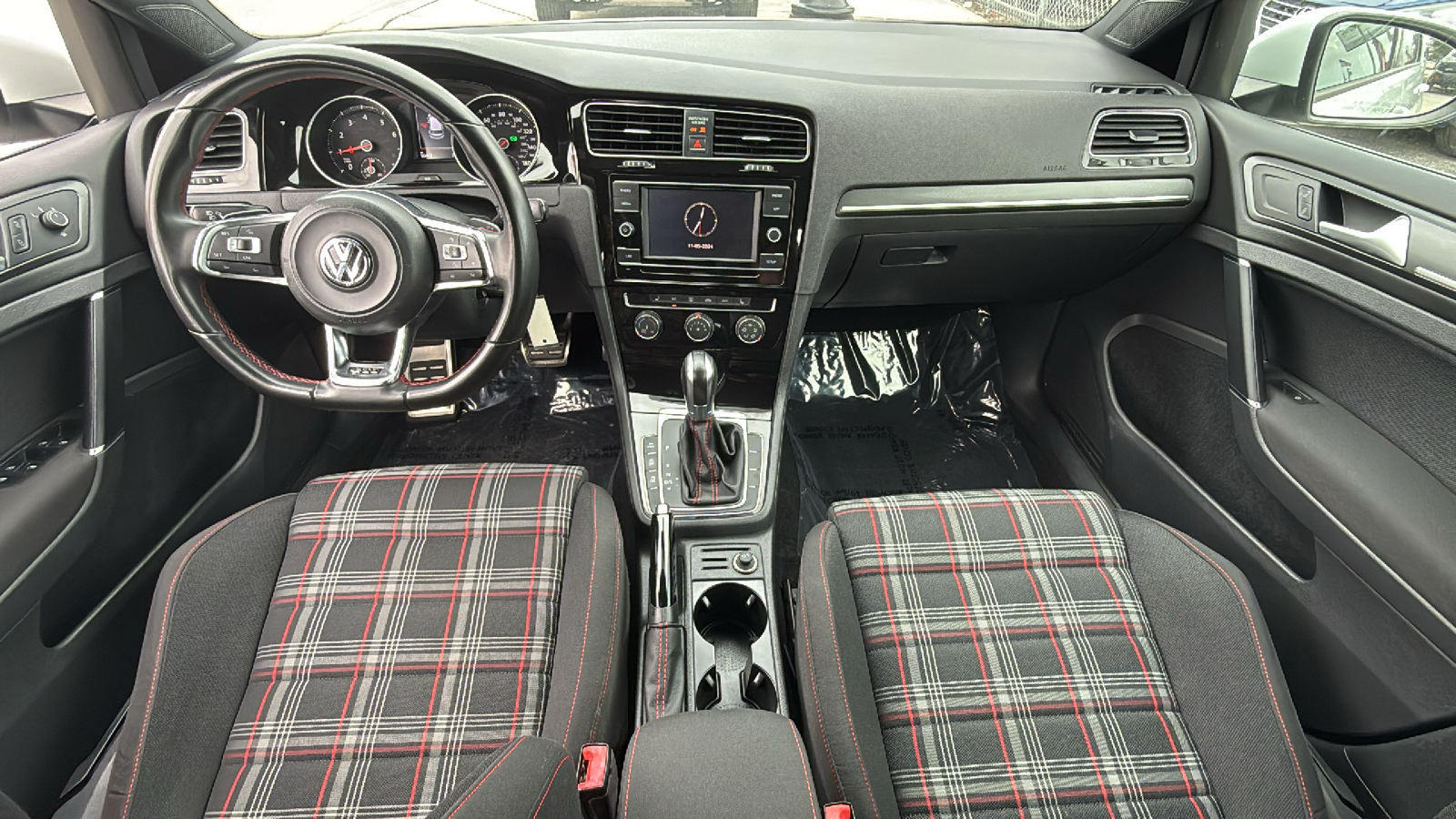 2018 Volkswagen Golf GTI 2.0T S 21