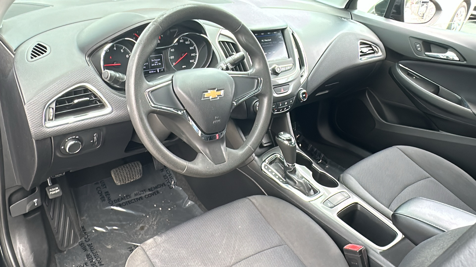 2019 Chevrolet Cruze LS 16