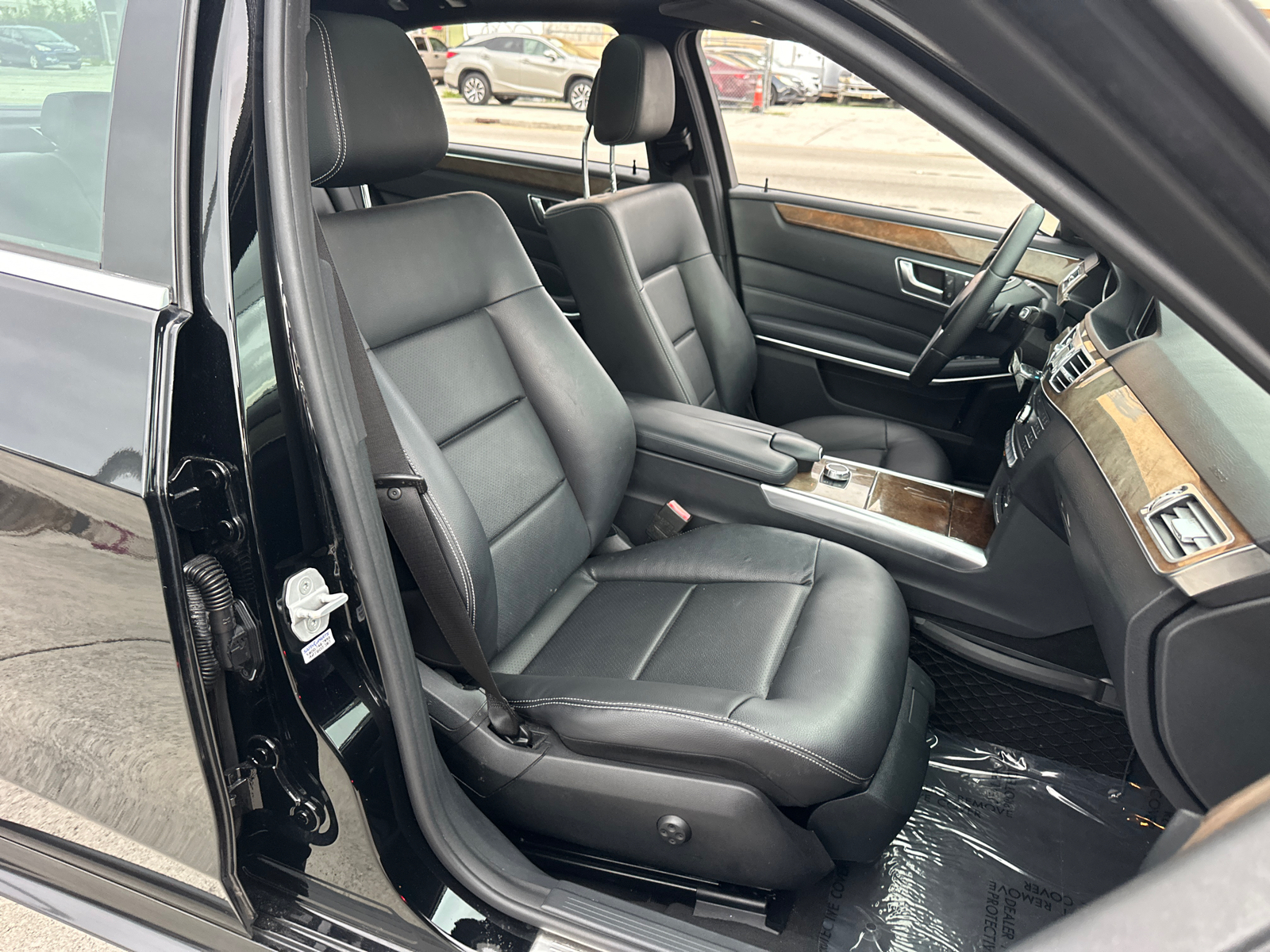 2016 Mercedes-Benz E-Class E 350 34