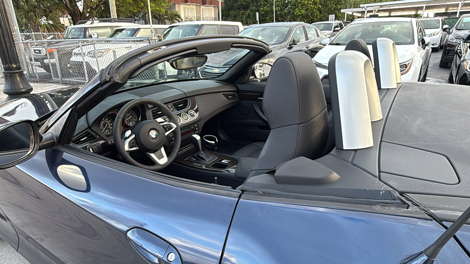 2009 BMW Z4 sDrive30i 33