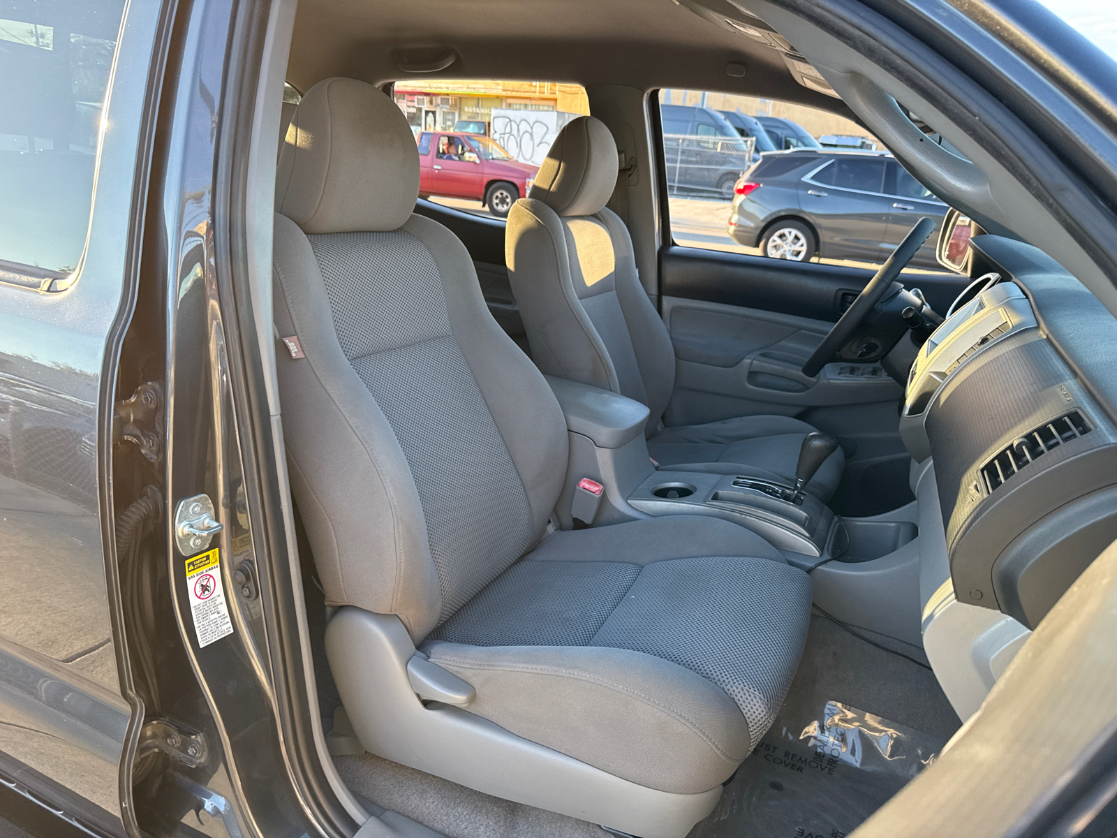 2009 Toyota Tacoma PreRunner 29