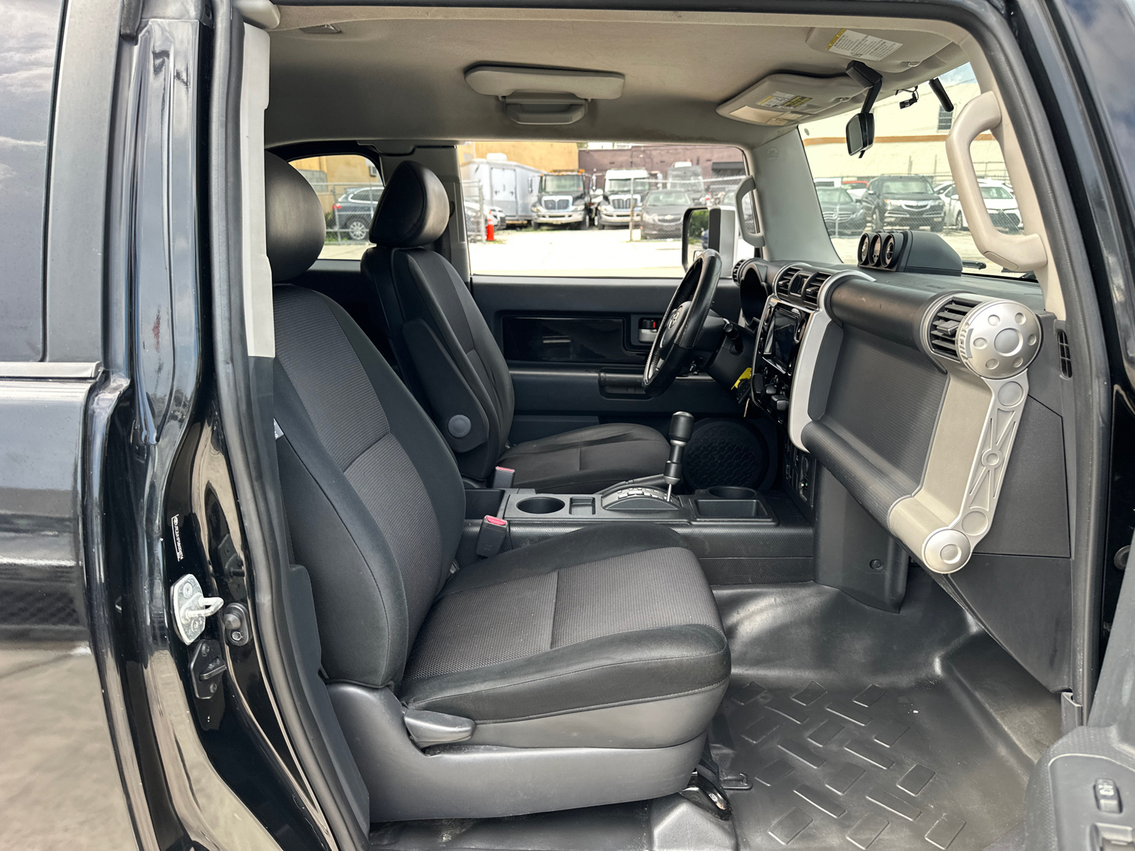 2008 Toyota FJ Cruiser Base 30