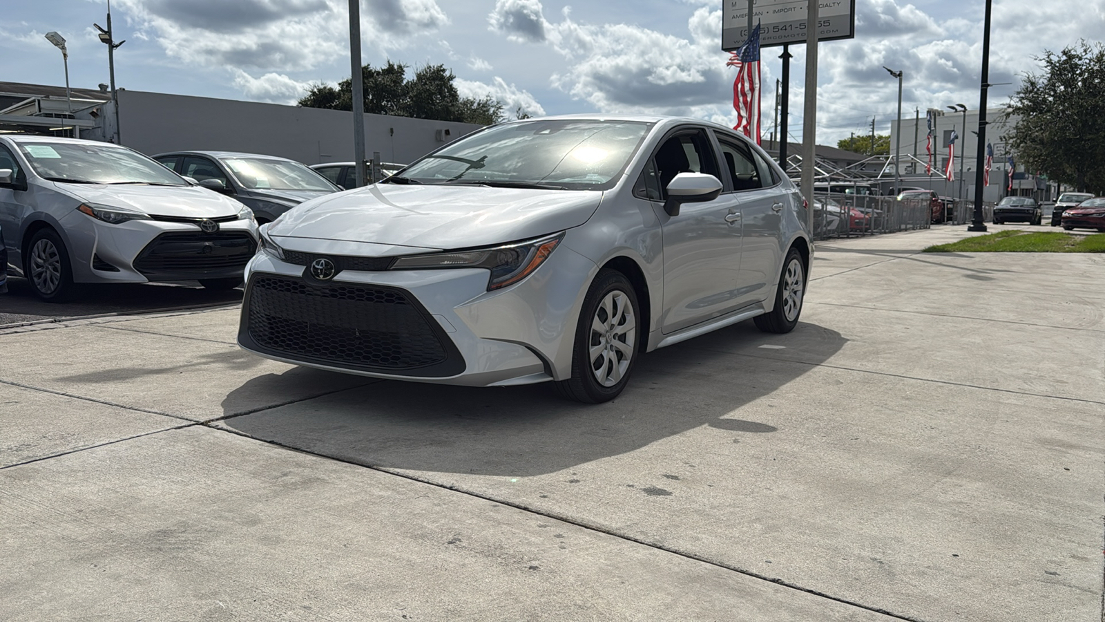 2022 Toyota Corolla LE 2