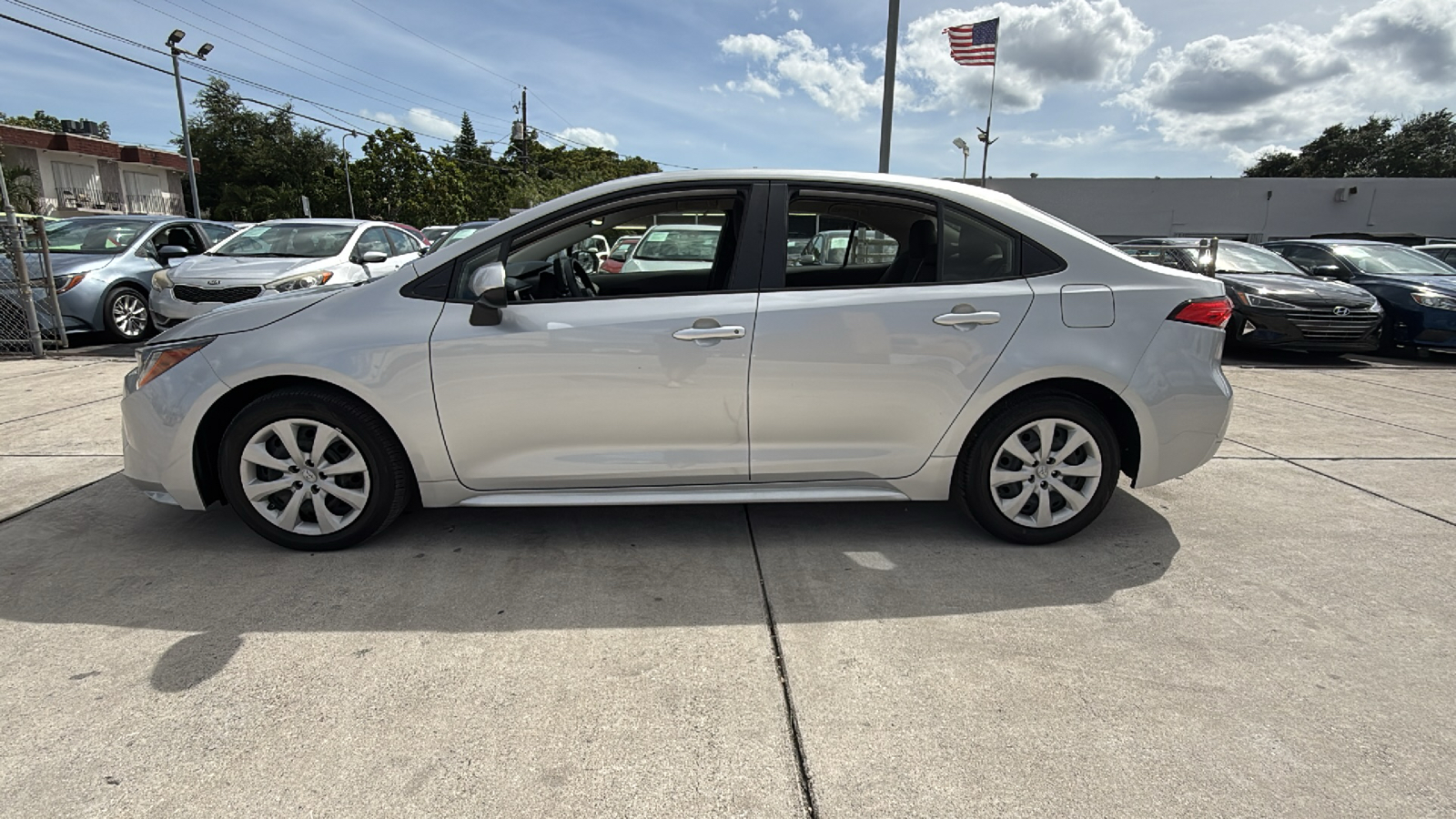 2022 Toyota Corolla LE 3