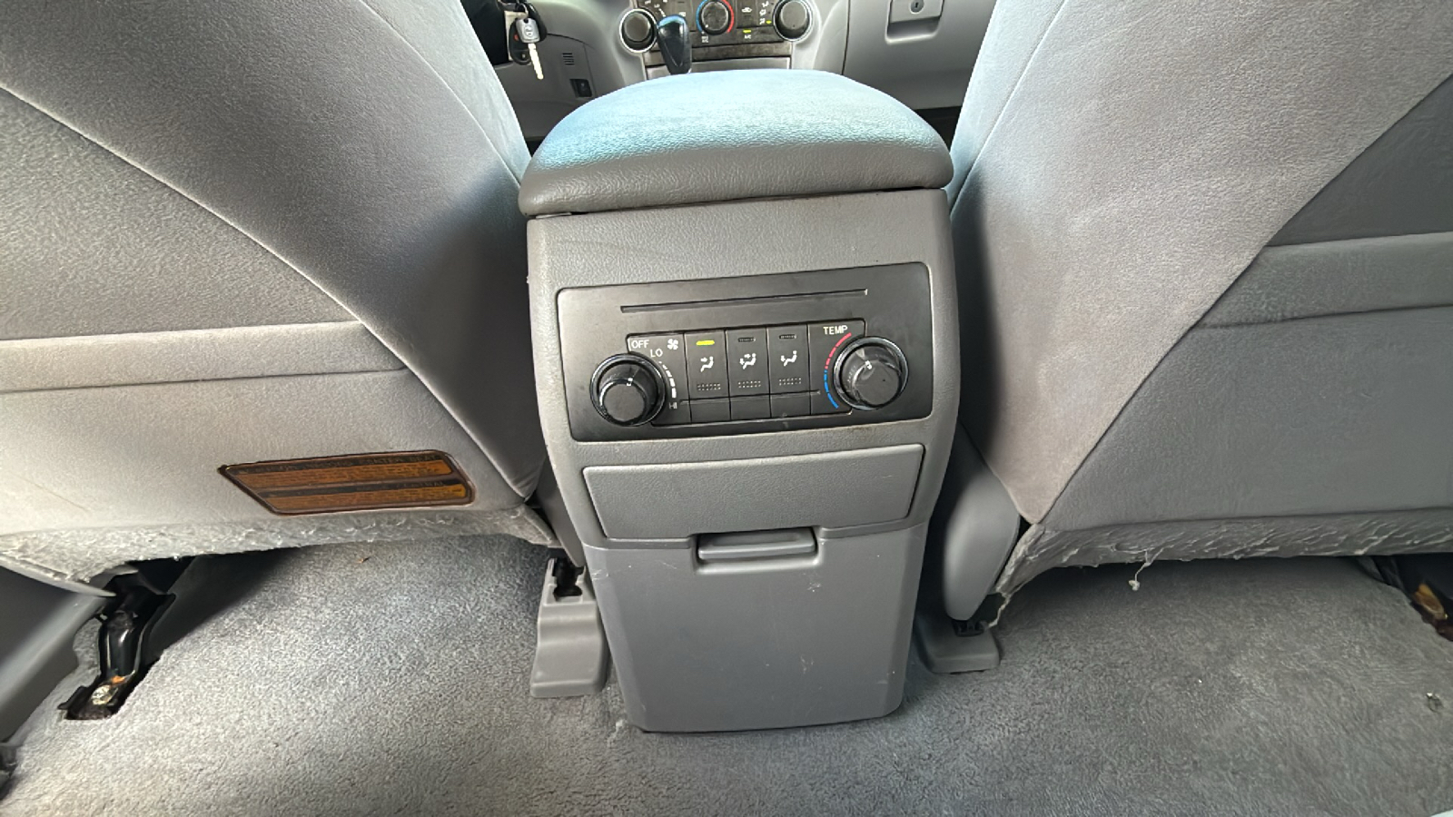 2010 Toyota Highlander Base 19