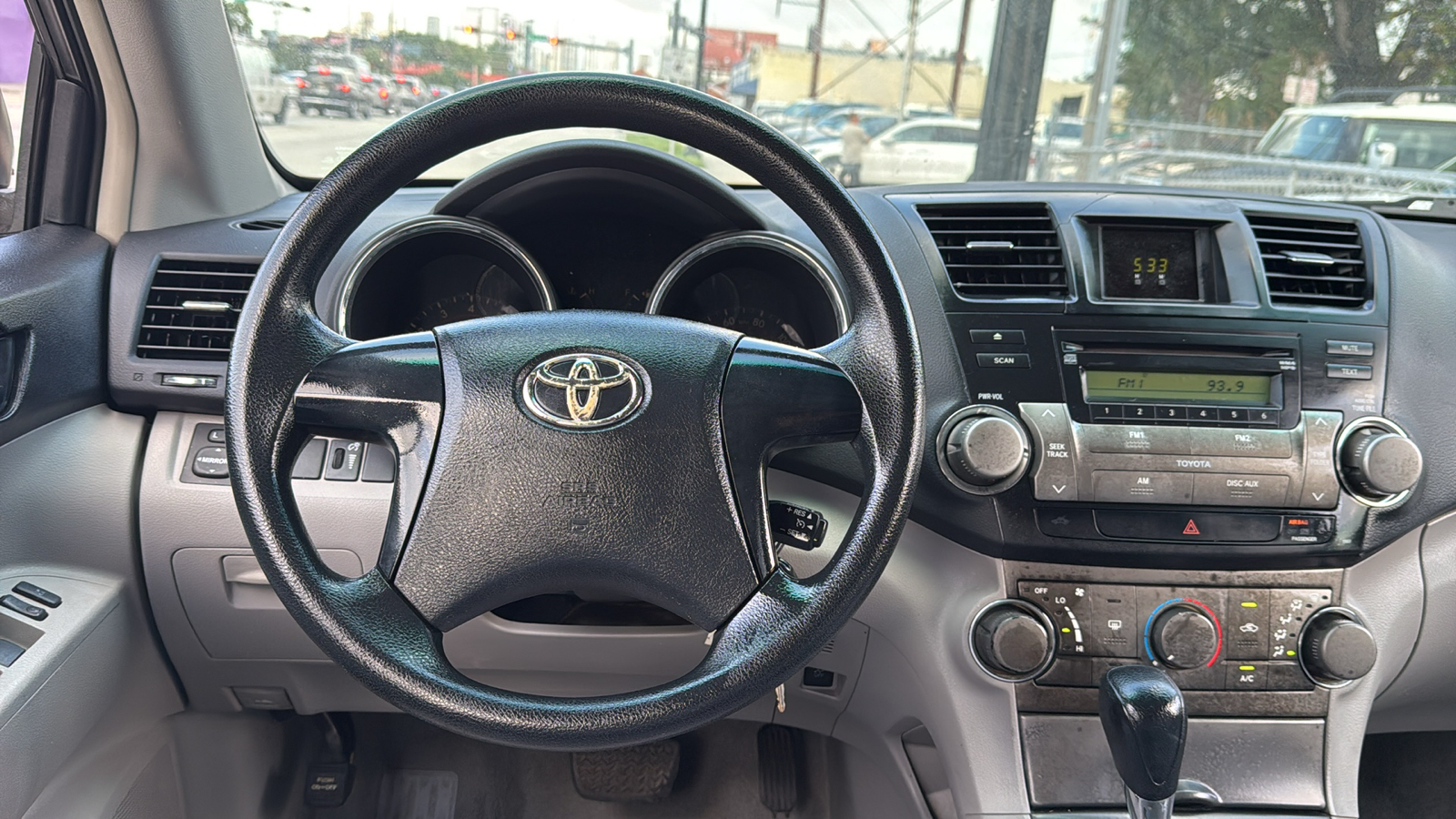 2010 Toyota Highlander Base 22