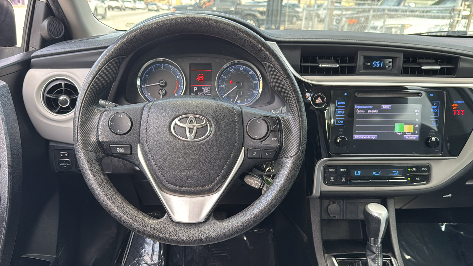 2018 Toyota Corolla LE 19