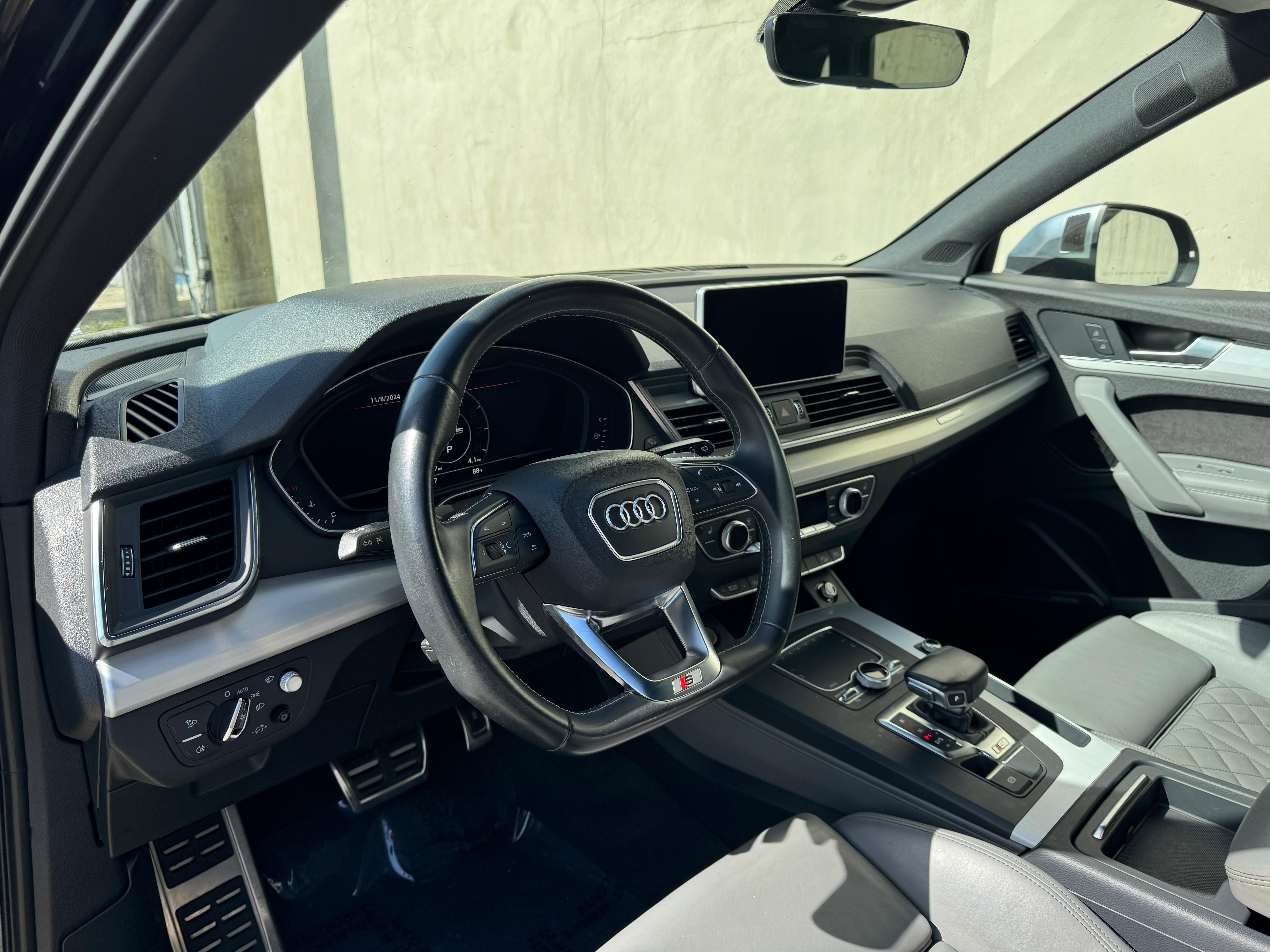 2018 Audi SQ5 3.0T Prestige 11