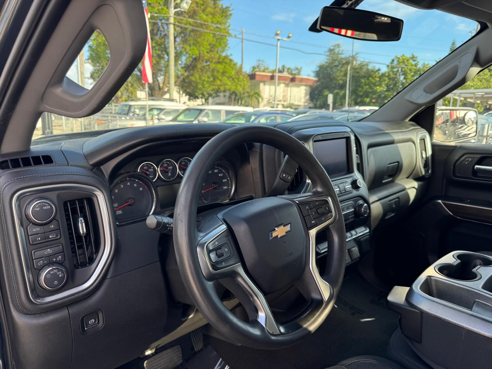 2020 Chevrolet Silverado 1500 LT 10