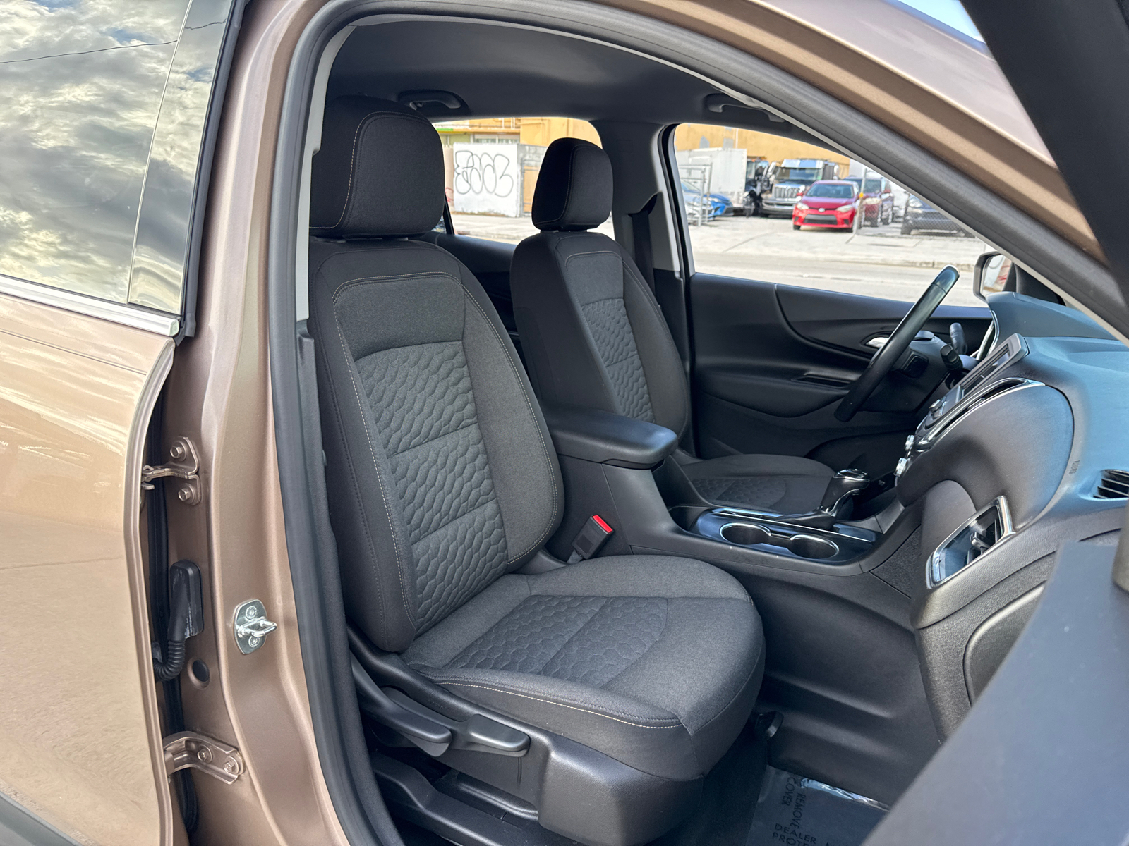 2019 Chevrolet Equinox LT 34