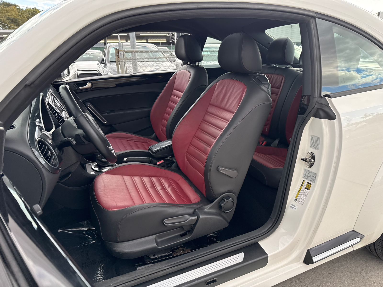 2013 Volkswagen Beetle 2.0 TSi 14