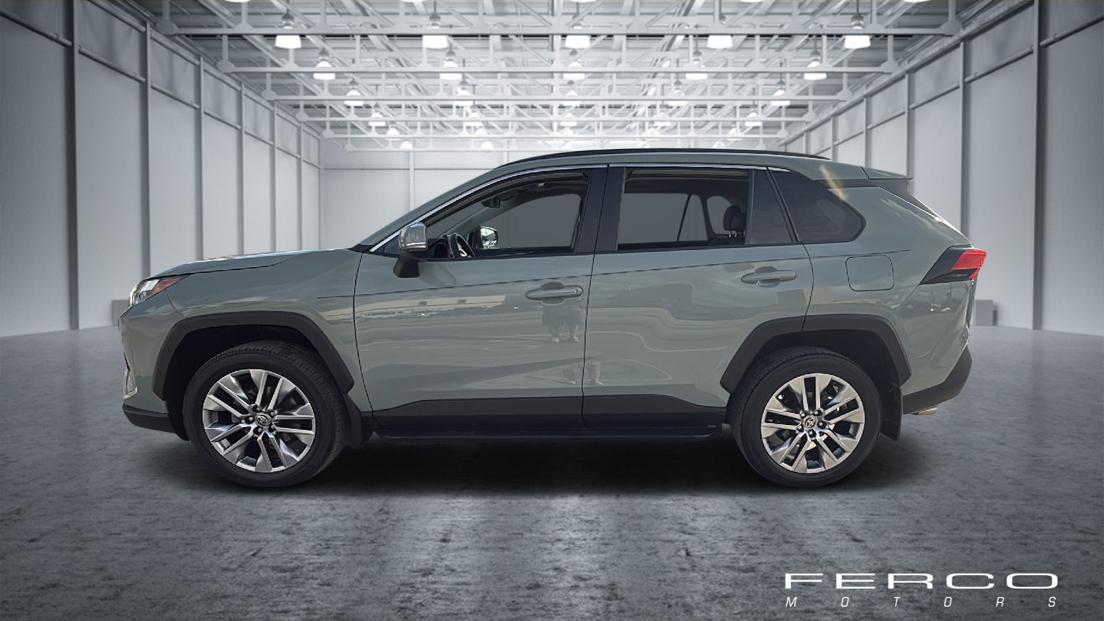 2022 Toyota RAV4 XLE Premium 2