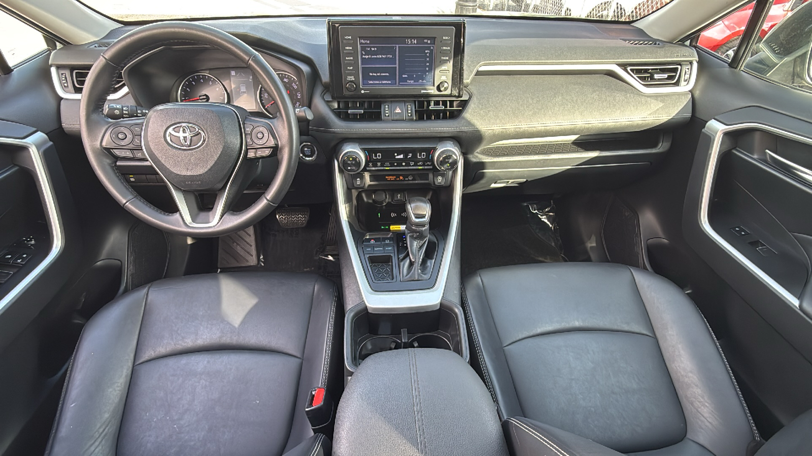 2022 Toyota RAV4 XLE Premium 21