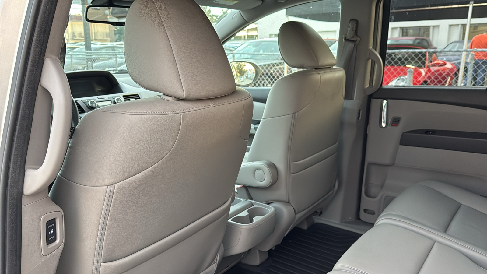 2015 Honda Odyssey EX-L 19