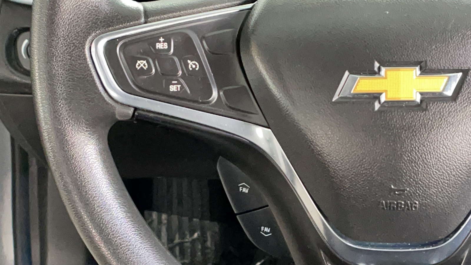 2018 Chevrolet Volt LT 14
