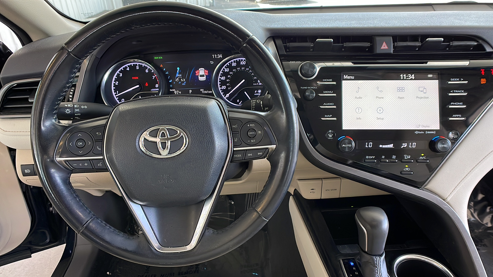 2019 Toyota Camry XLE 13