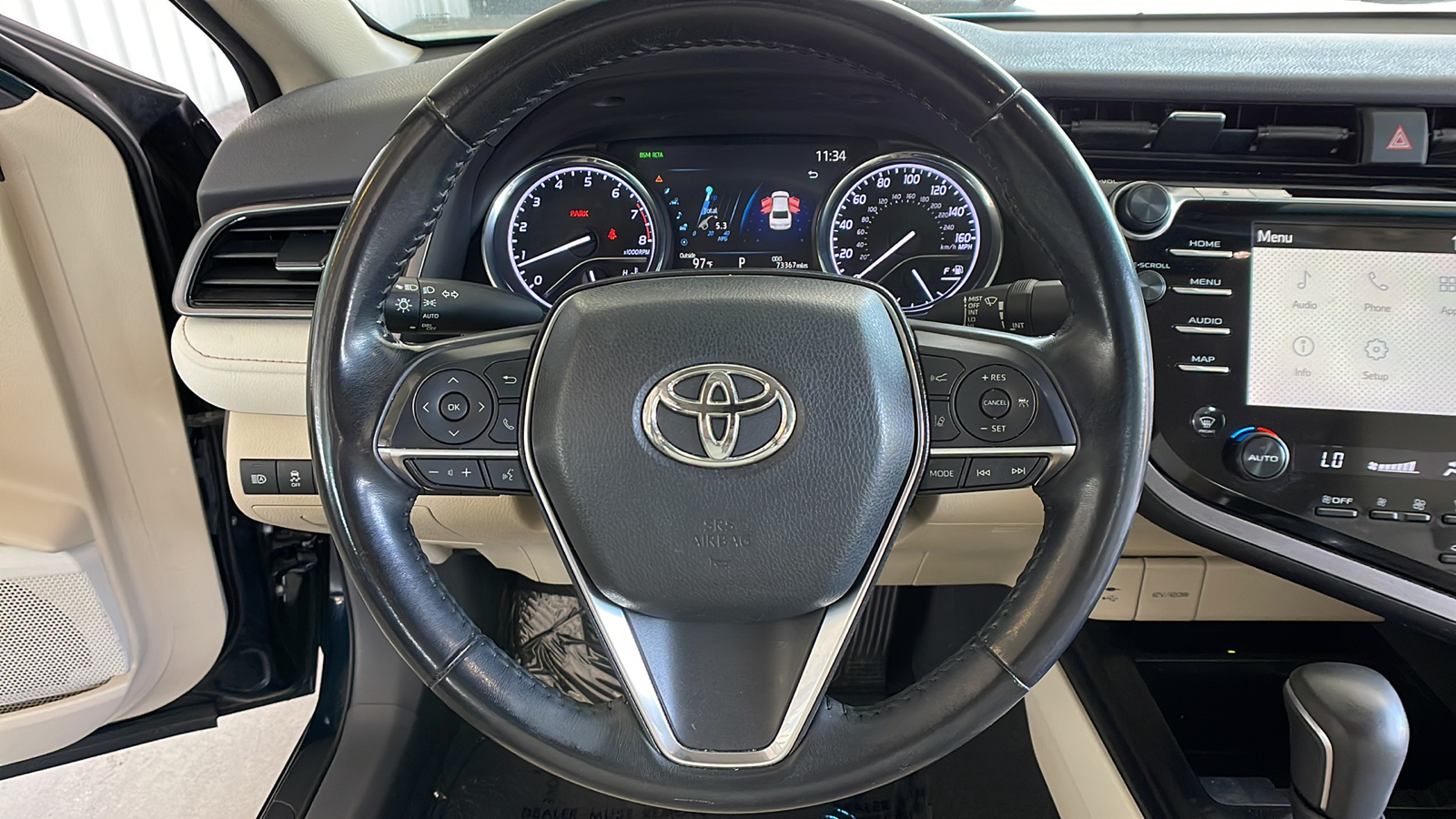 2019 Toyota Camry XLE 15