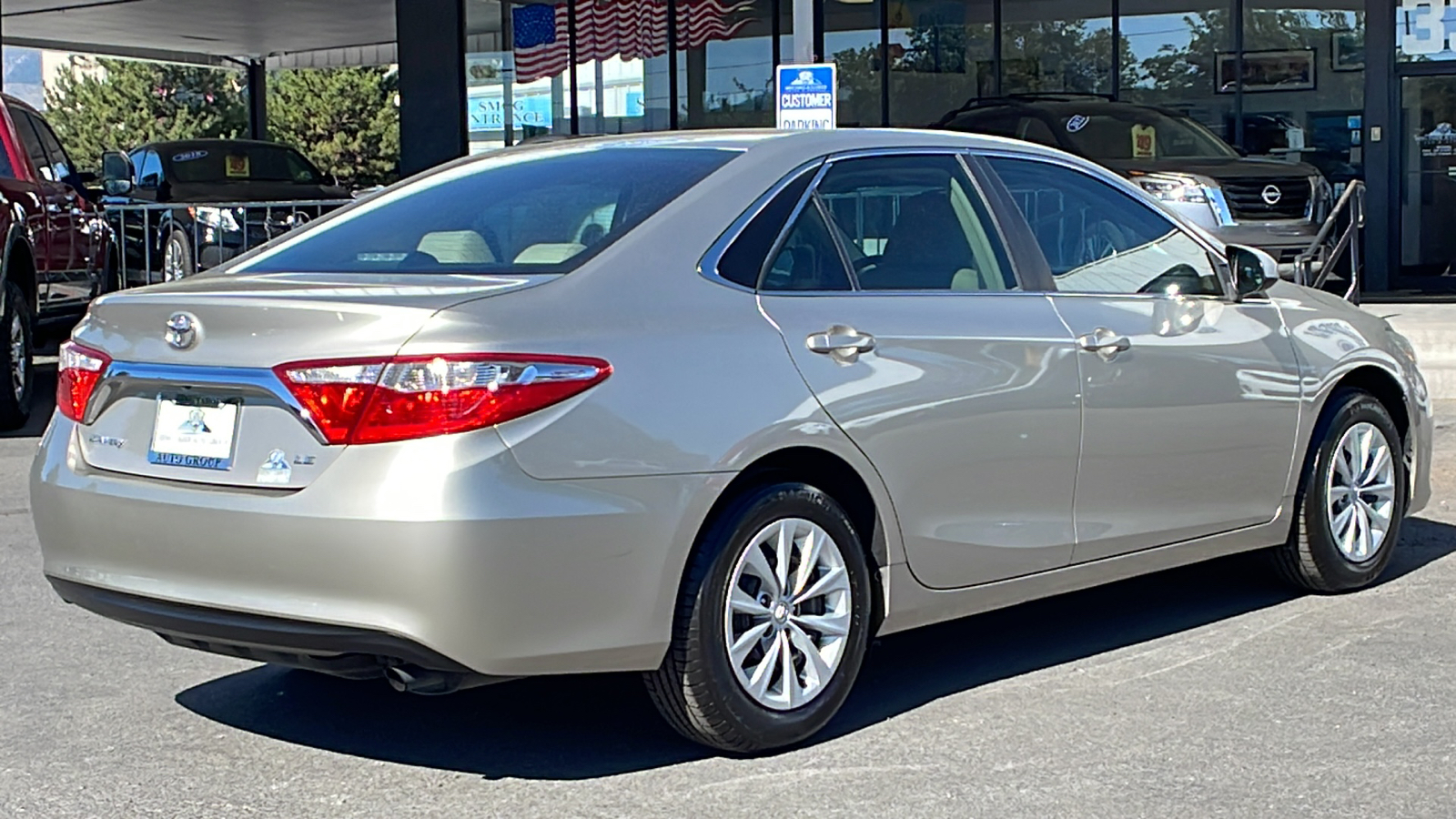 2016 Toyota Camry LE 2