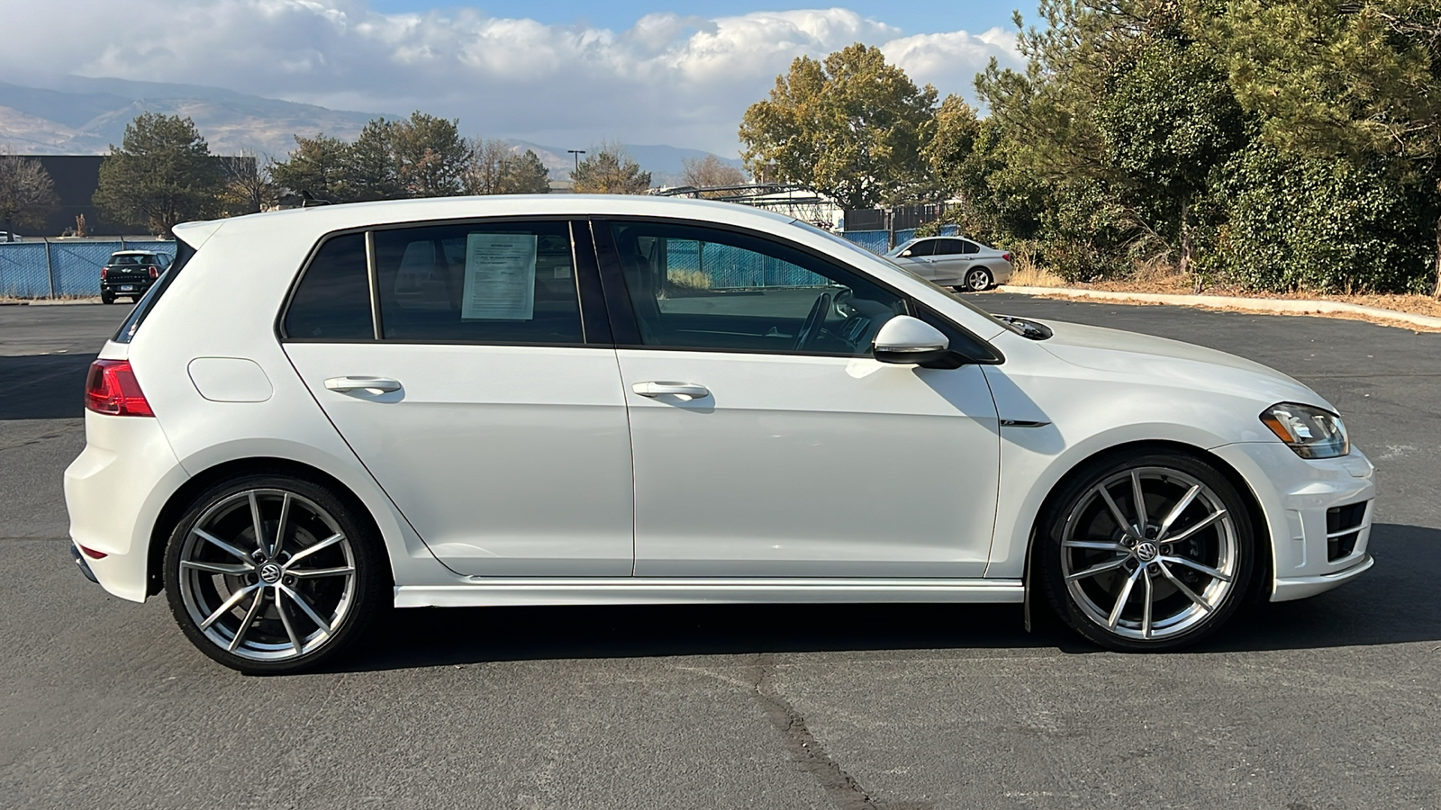 2017 Volkswagen Golf R  4