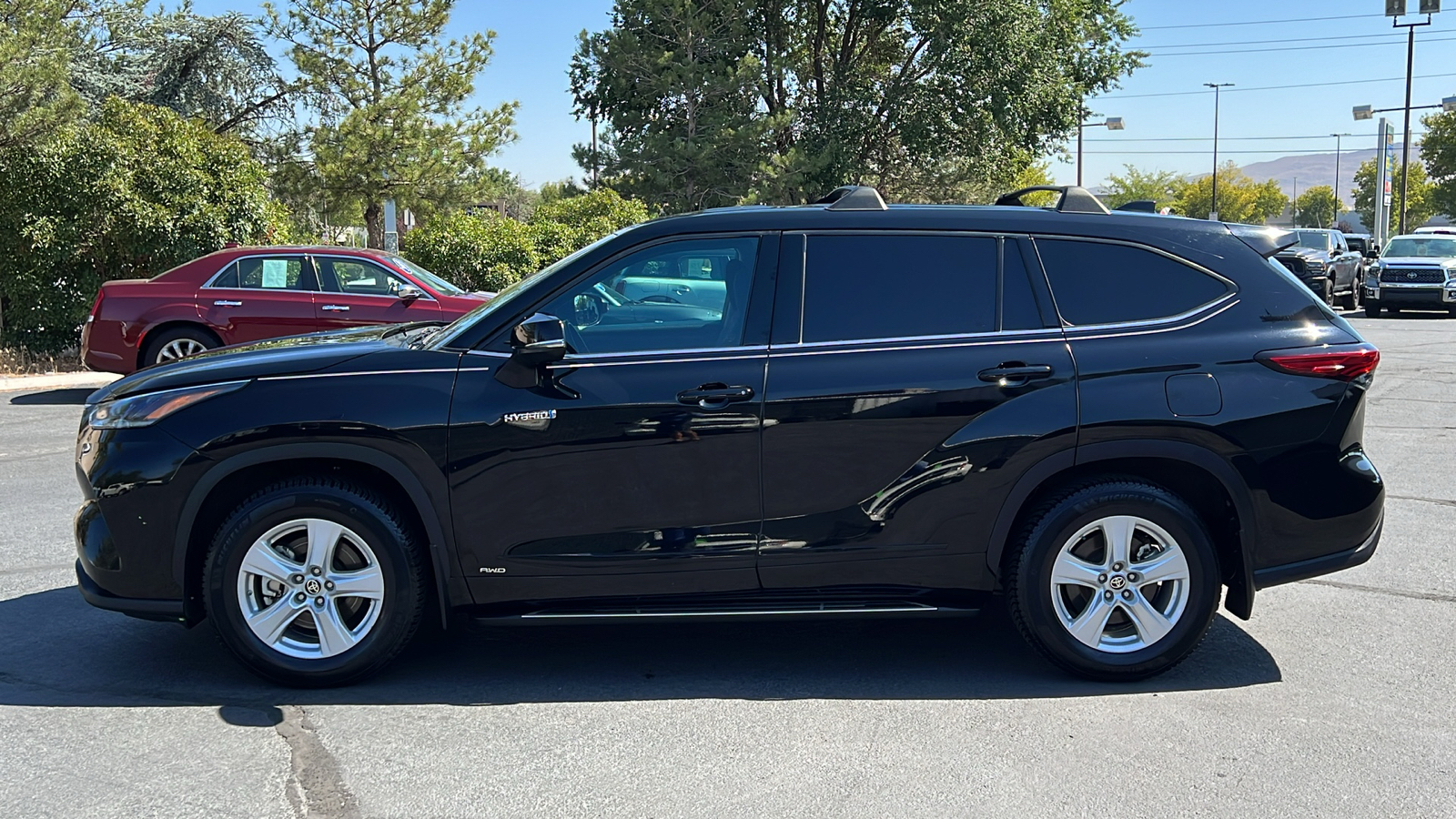 2021 Toyota Highlander Hybrid LE 8