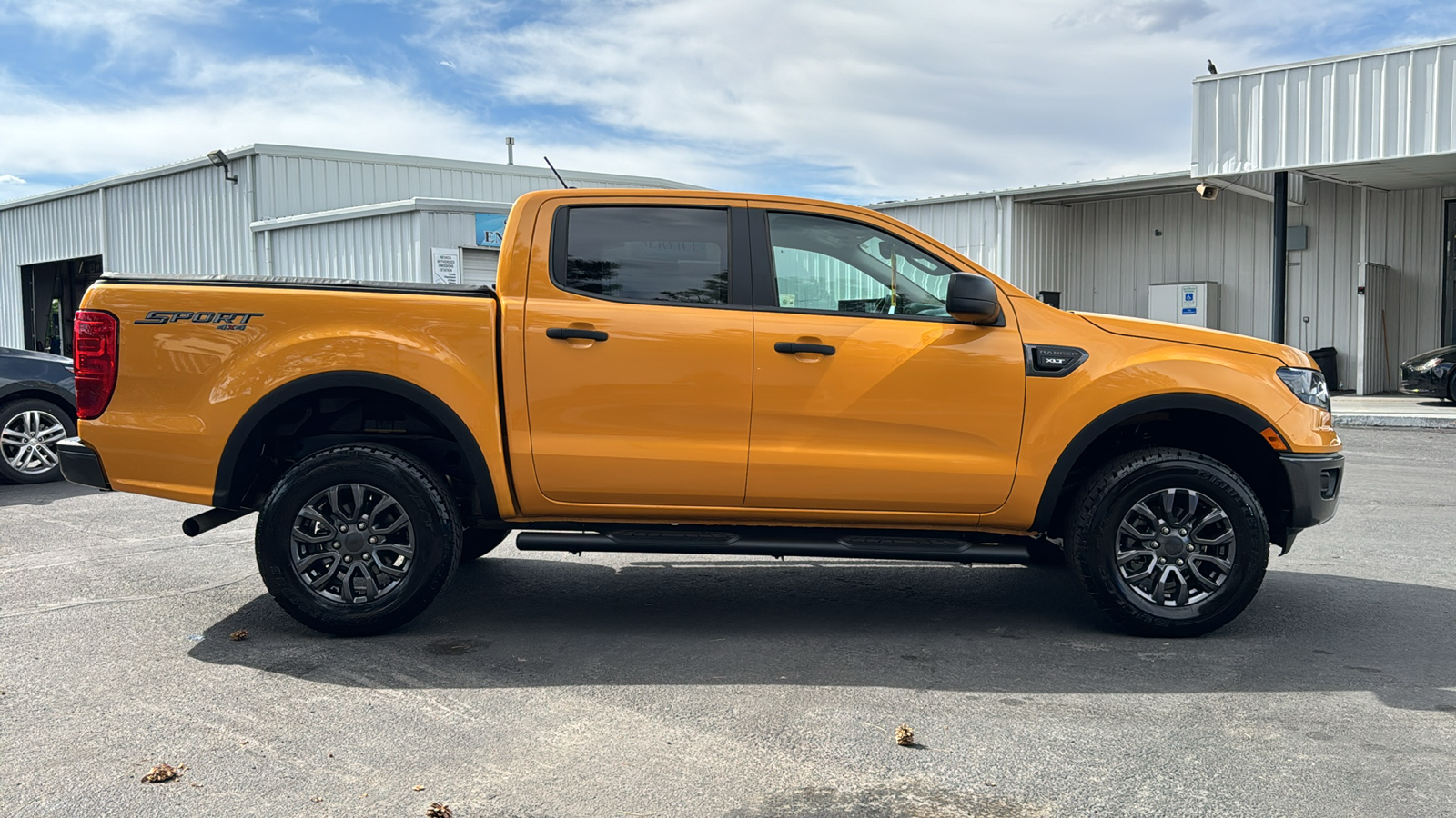 2022 Ford Ranger XLT 4WD SuperCrew 5 Box 4