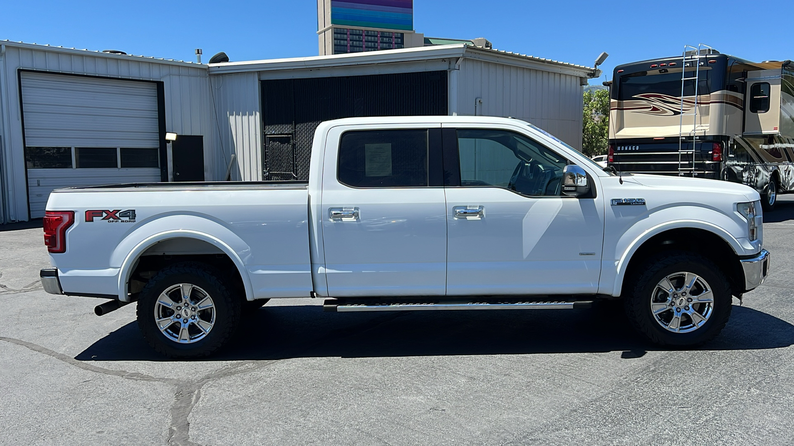 2015 Ford F-150 Lariat 4WD SuperCrew 157 4