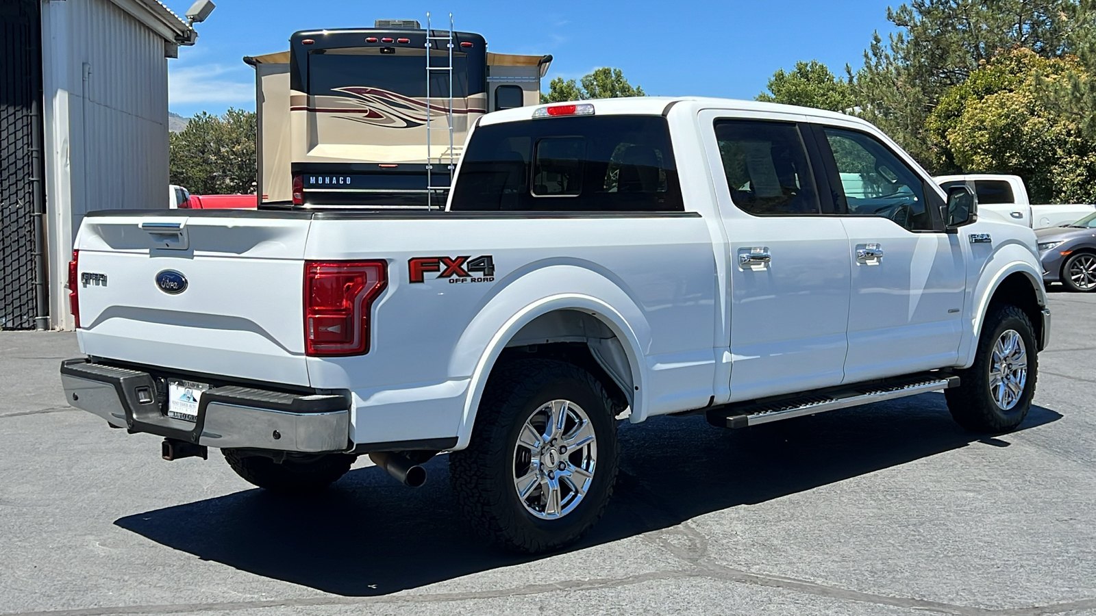 2015 Ford F-150 Lariat 4WD SuperCrew 157 5