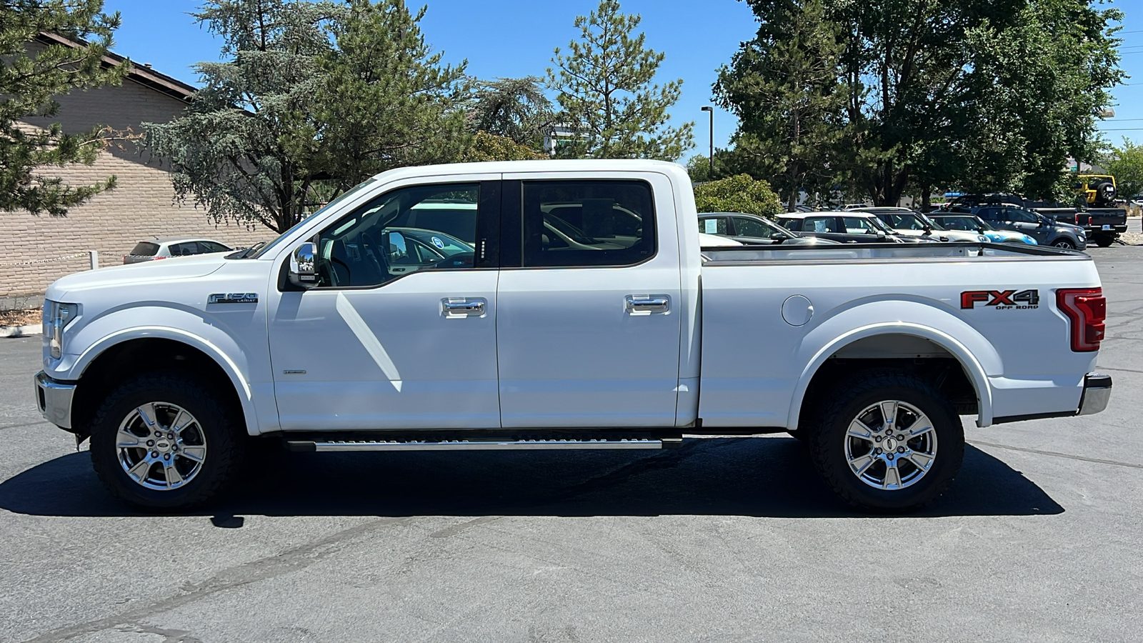 2015 Ford F-150 Lariat 4WD SuperCrew 157 9