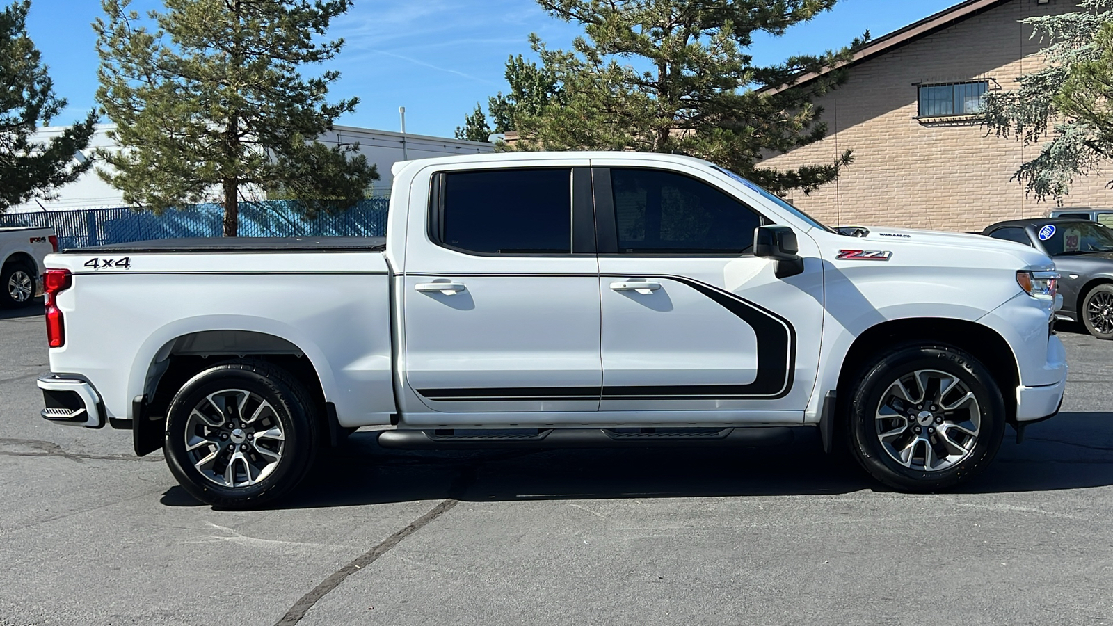 2022 Chevrolet Silverado 1500 RST 4WD Crew Cab 147 4