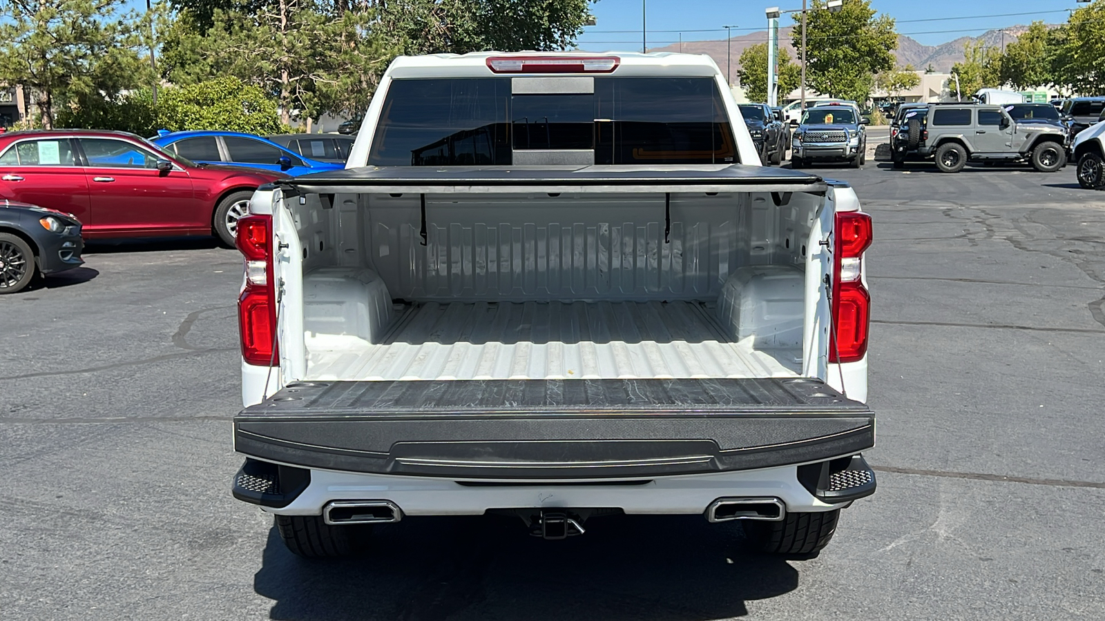 2022 Chevrolet Silverado 1500 RST 4WD Crew Cab 147 13