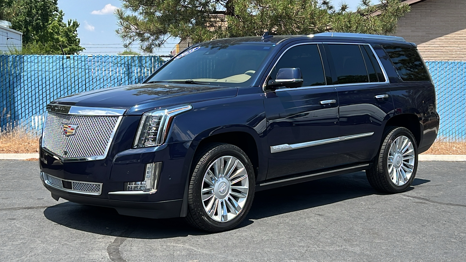 2018 Cadillac Escalade Platinum 1