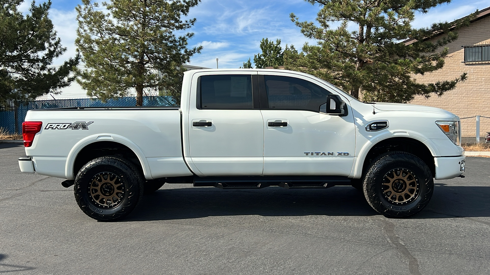 2017 Nissan Titan XD PRO-4X 4x4 Diesel Crew Cab 4