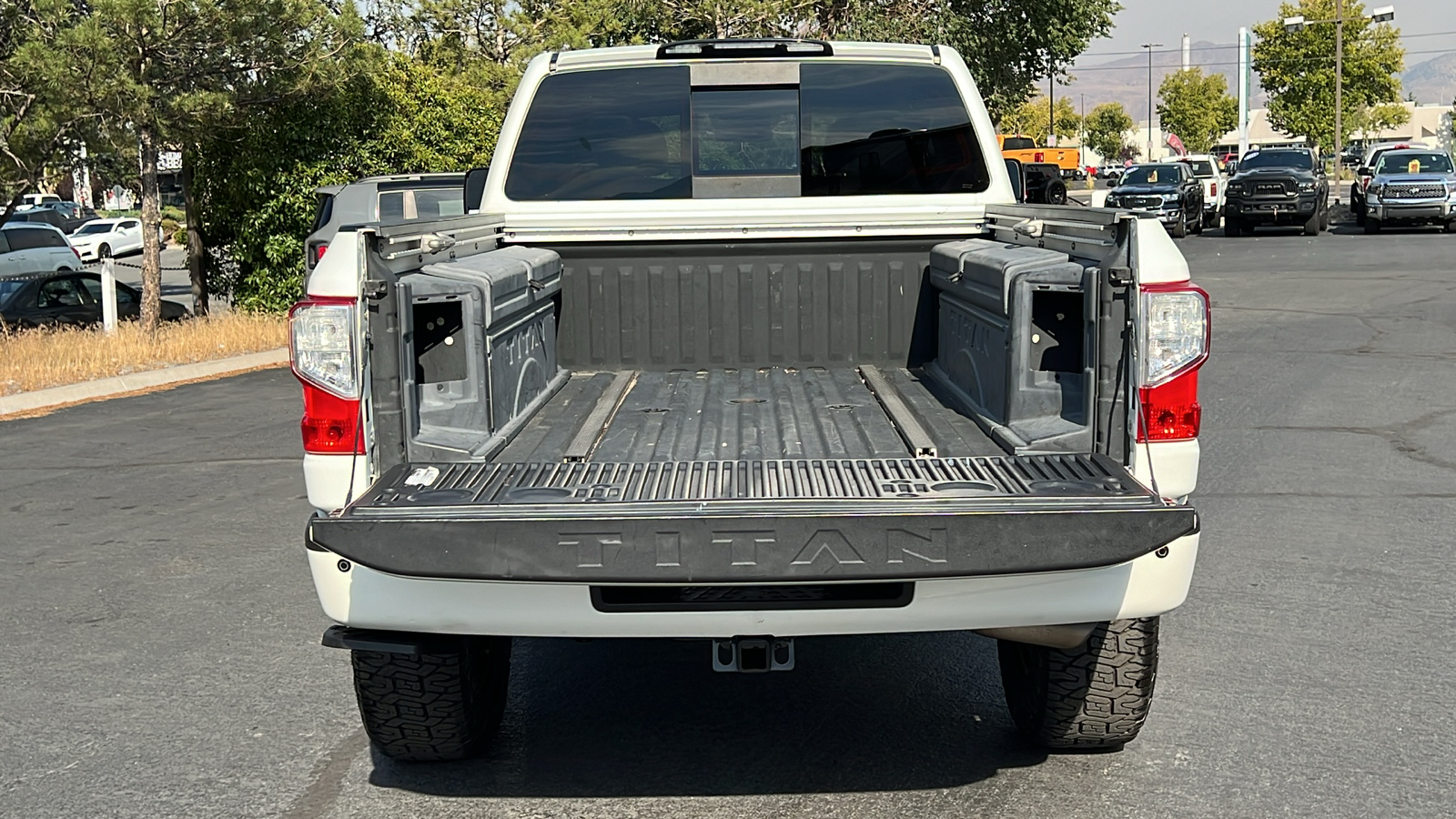 2017 Nissan Titan XD PRO-4X 4x4 Diesel Crew Cab 11