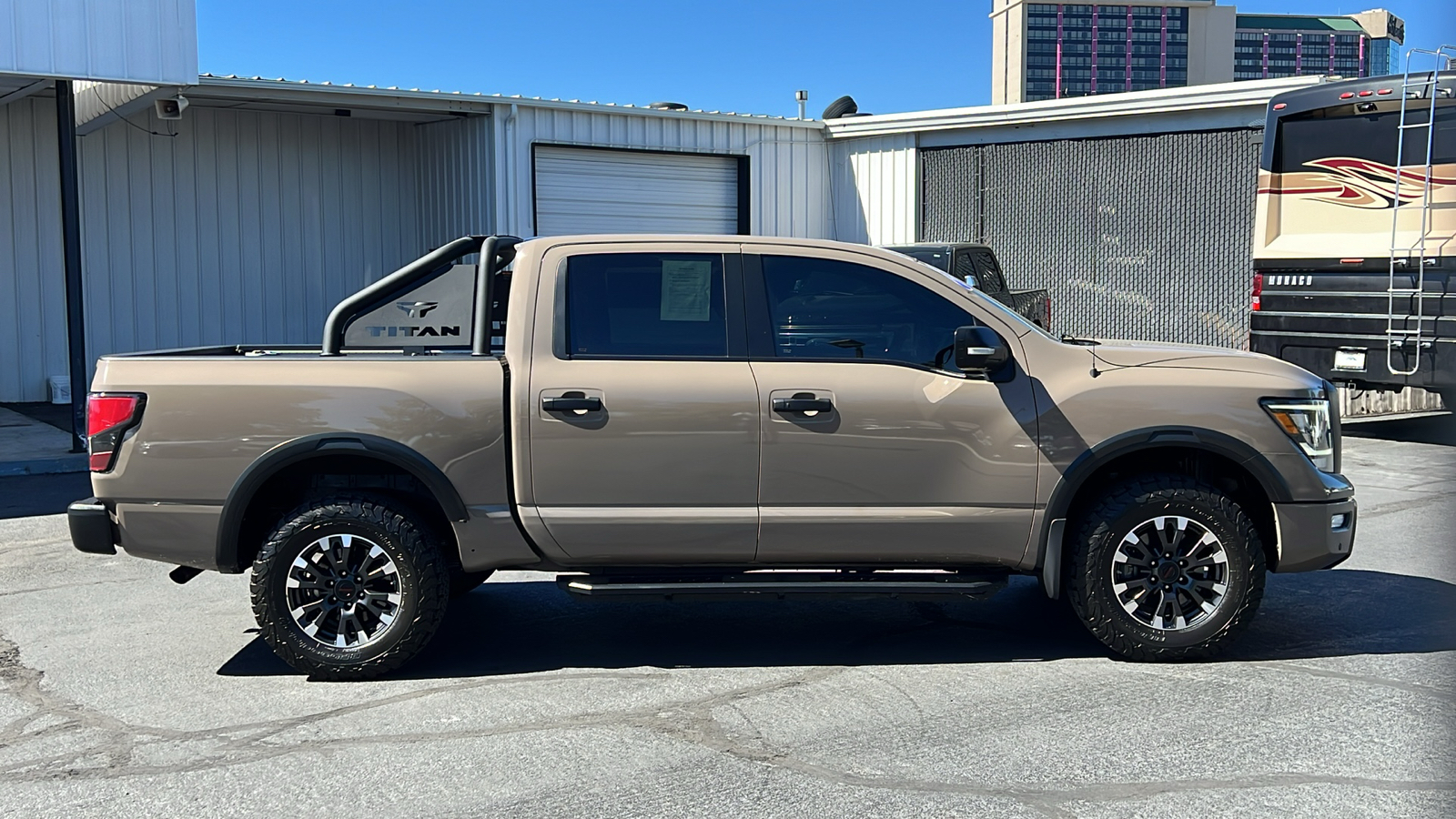 2020 Nissan Titan PRO-4X 4x4 Crew Cab 4