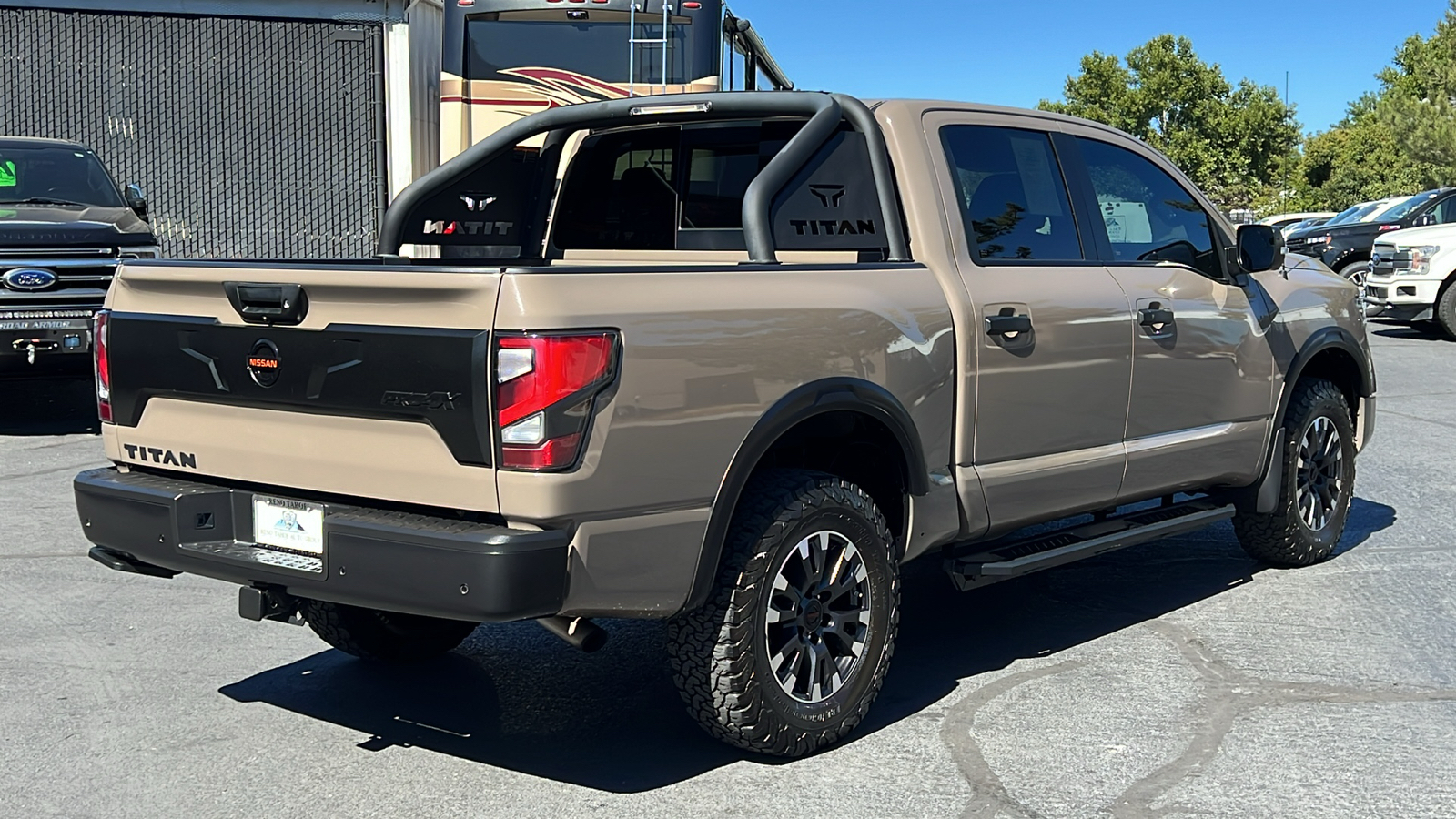 2020 Nissan Titan PRO-4X 4x4 Crew Cab 5